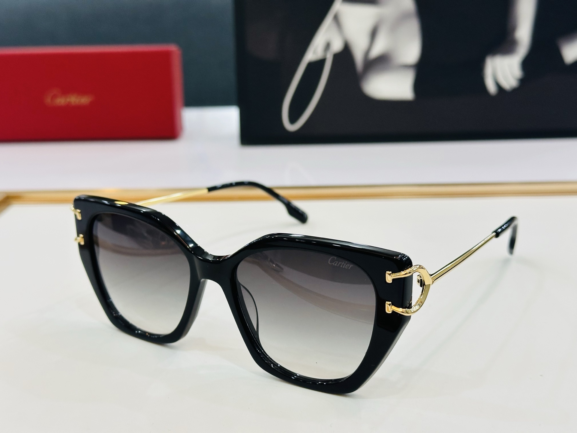 Cartier-卡家 ✨CT0530S  Size：56口17-145 不挑脸型 简约大气 时尚休闲 👌