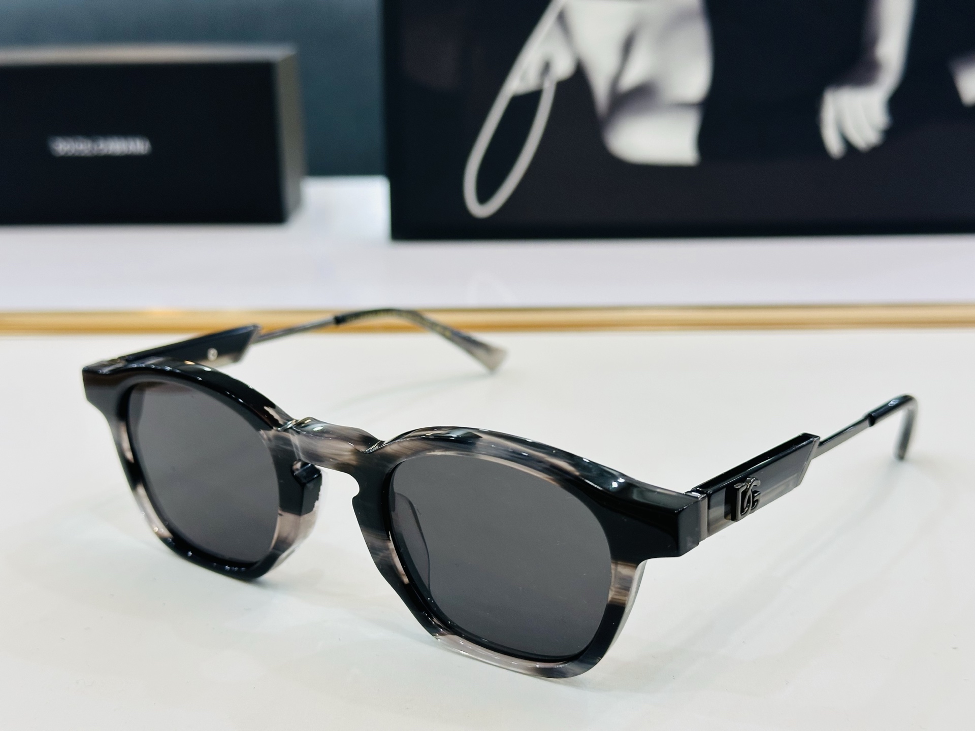 DOLCE&GABBANA* 杜家 DG2618 size：47口26-145  质量杠杠的 👍喜欢的快