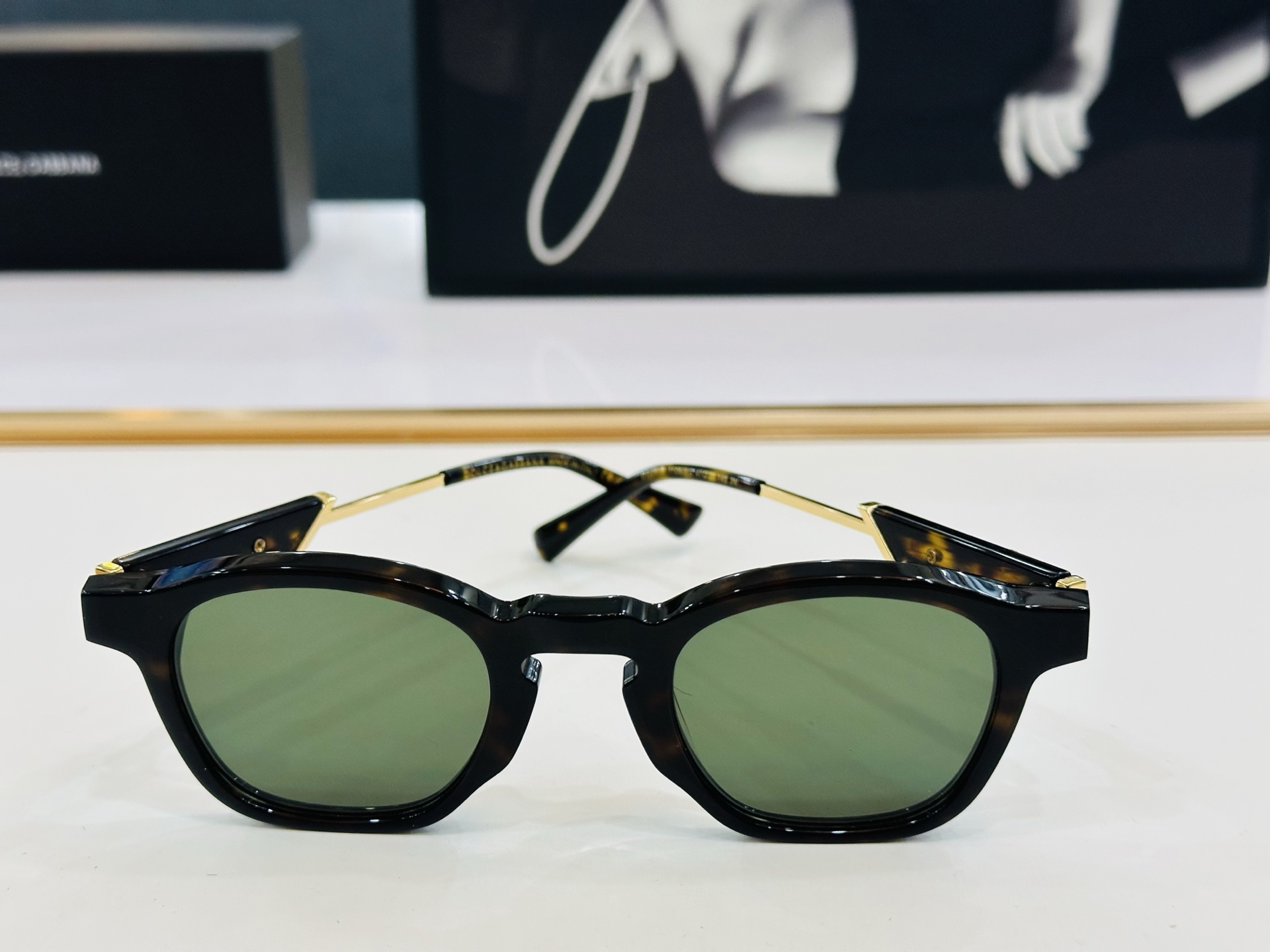 DOLCE&GABBANA* 杜家 DG2618 size：47口26-145  质量杠杠的 👍喜欢的快