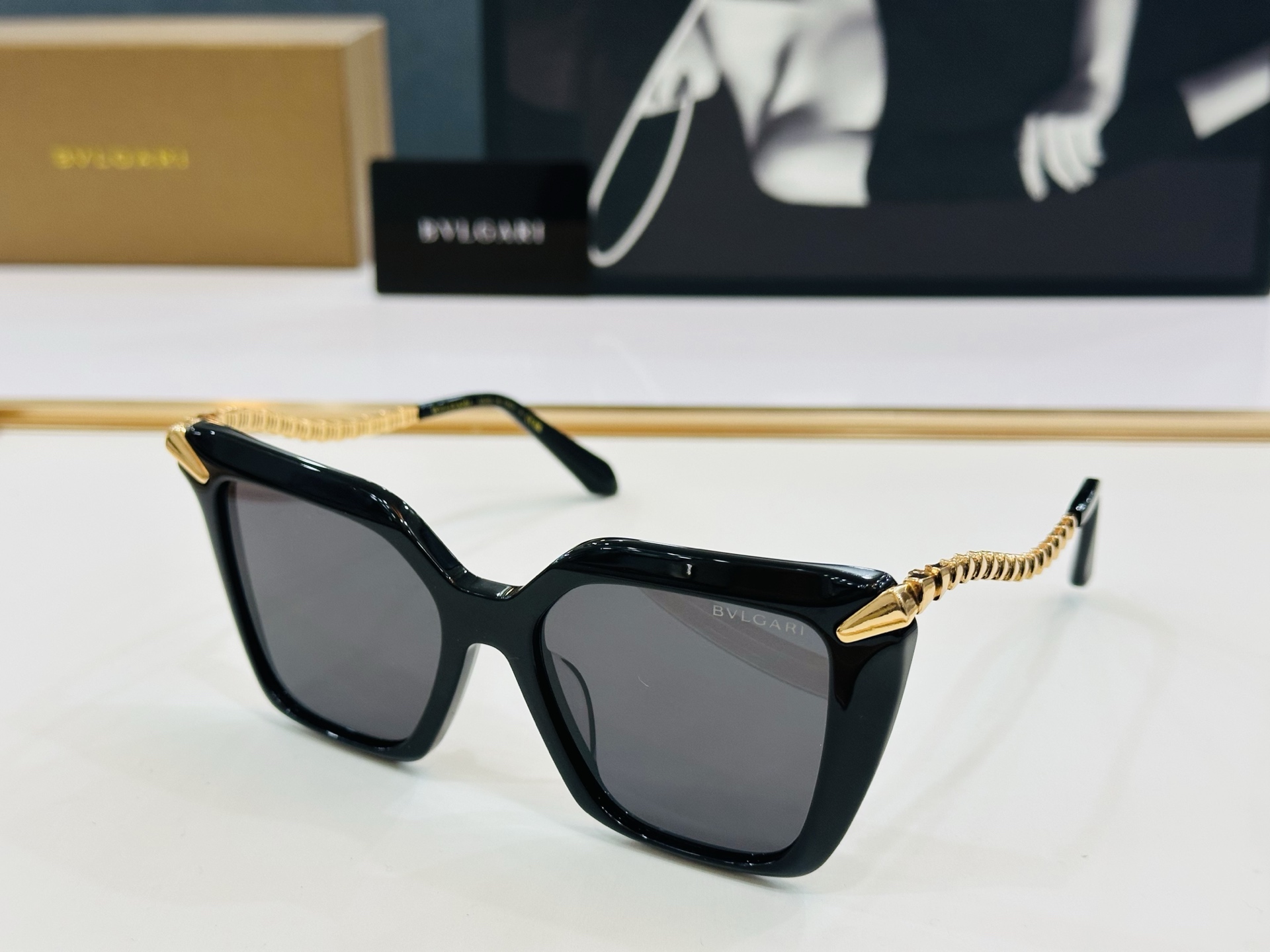🆕款 官网同售 宝格家 BV40002 👍 Size ：53口18-145  绝对要买😎品质非常完美 X