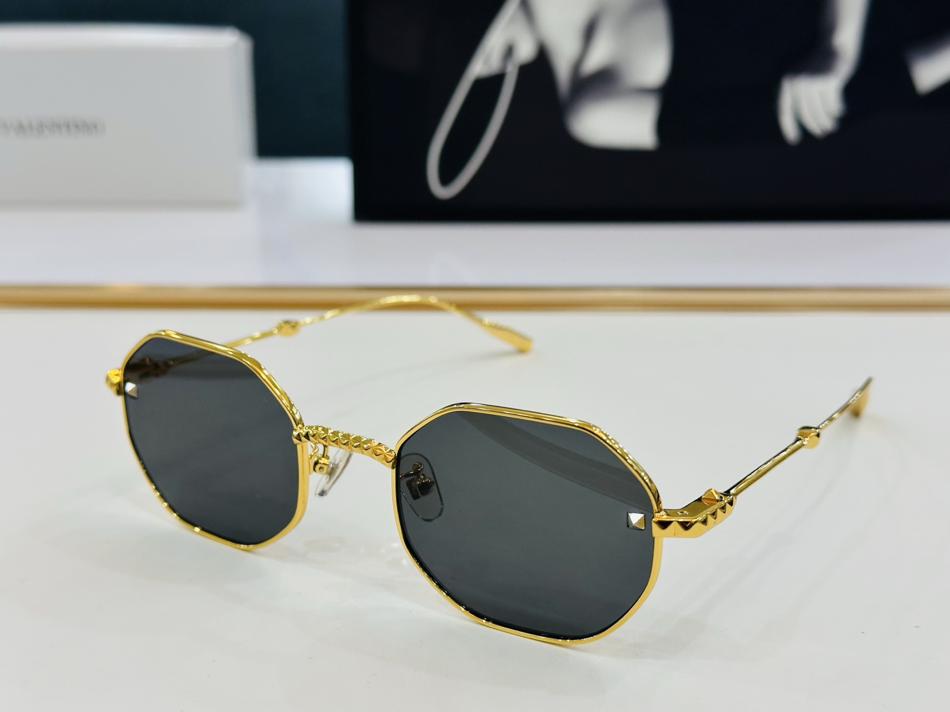 新款VALENYIN* 华伦天奴 VLS-122A Size：52口23-142 🔝🔝采用时下最流行片色