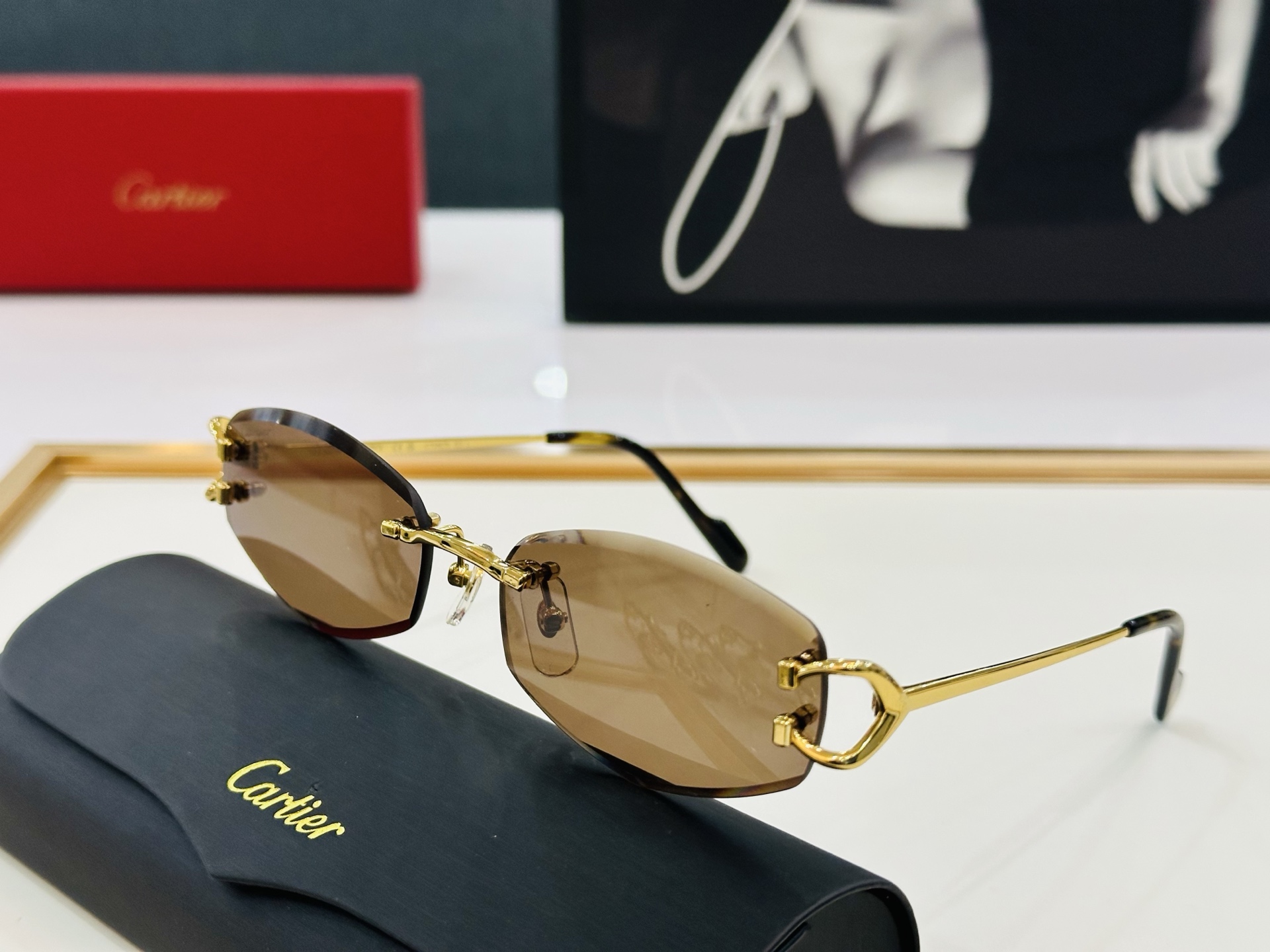 🆕 原版Cartie* 卡家 官网经典款 太阳镜 CT0467S Size：58口17-140电镀工艺精