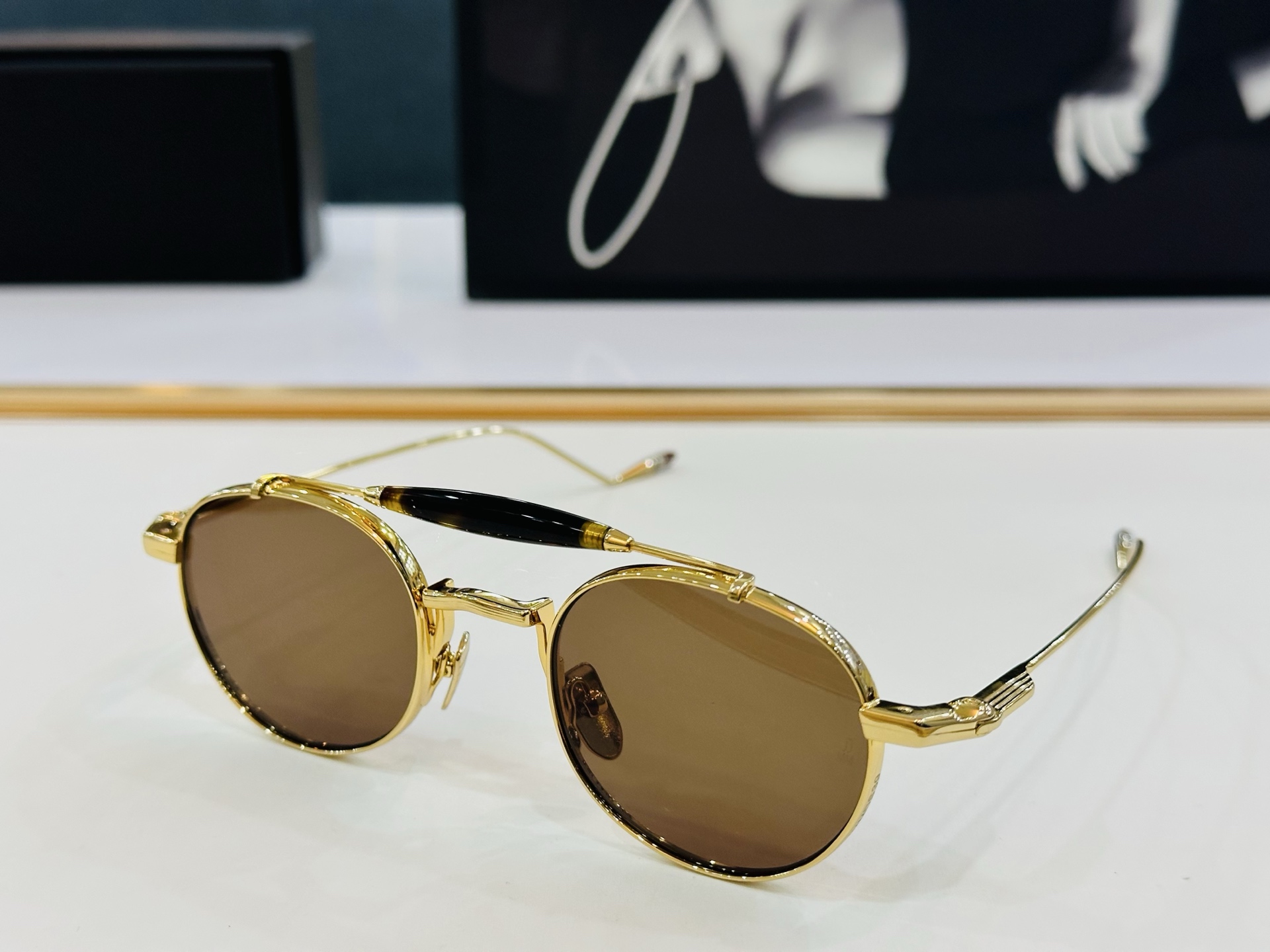 JACQUES MARIE JAPAN 日本手工眼镜 镜框採用上板材打造出  SIZE：51口23-14