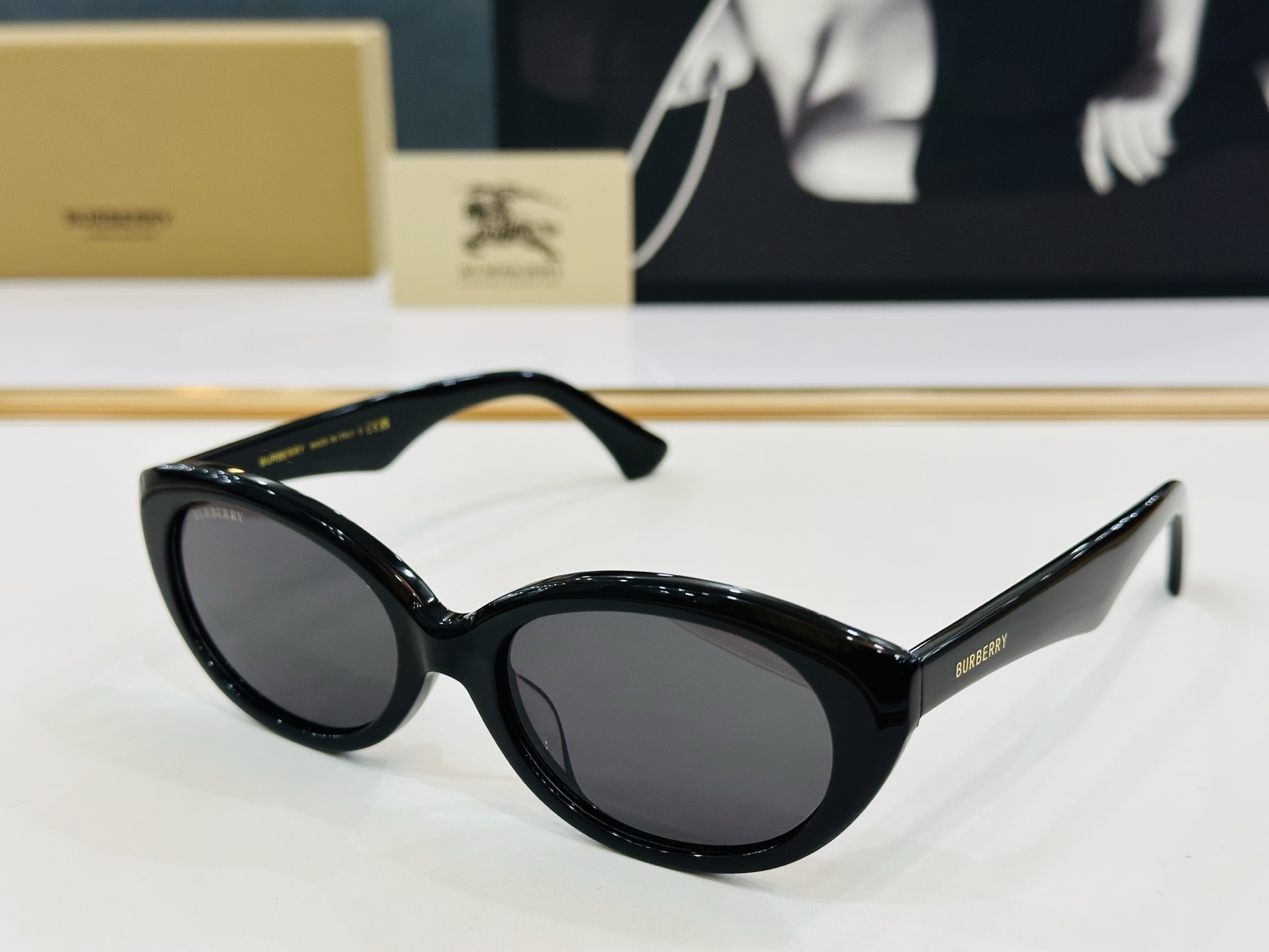 高品质✨BURBERR*✨ 巴家 BE6016  Size：54口20-145 女款太阳眼镜得意🌲🌲 b