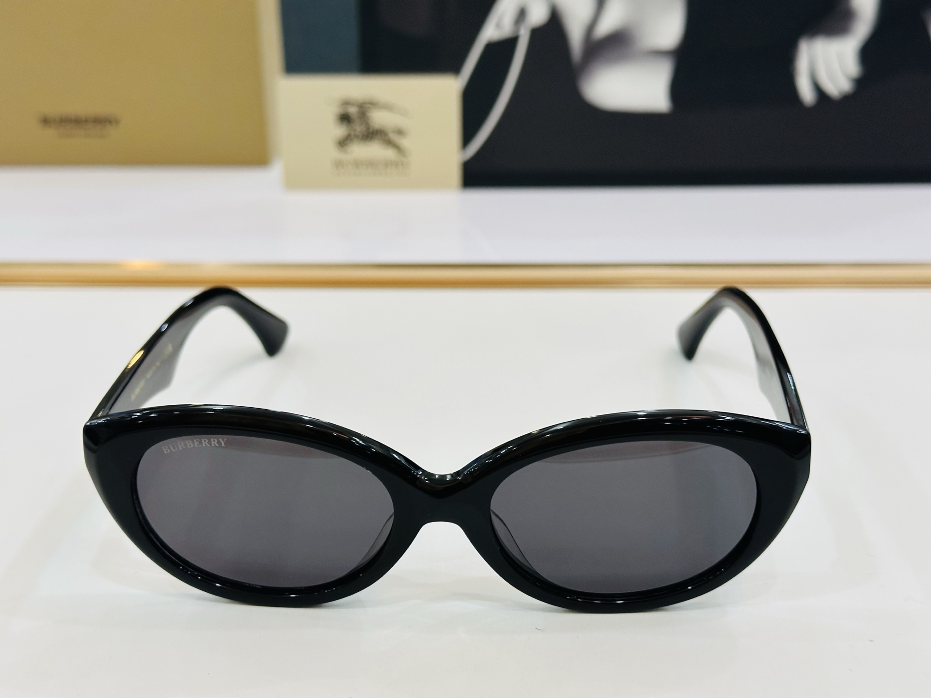 高品质✨BURBERR*✨ 巴家 BE6016  Size：54口20-145 女款太阳眼镜得意🌲🌲 b