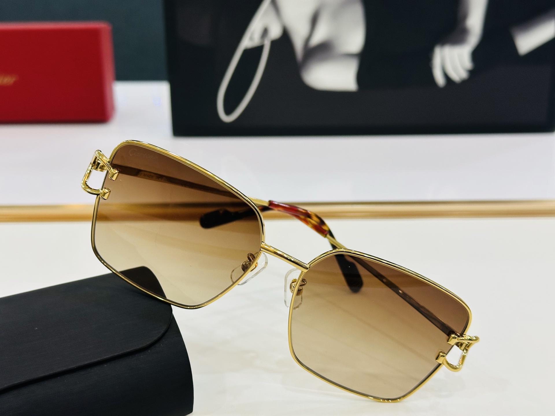 🆕 原版Cartie* 卡家 官网经典款 太阳镜 CT0486O Size：60口17-145 电镀工艺