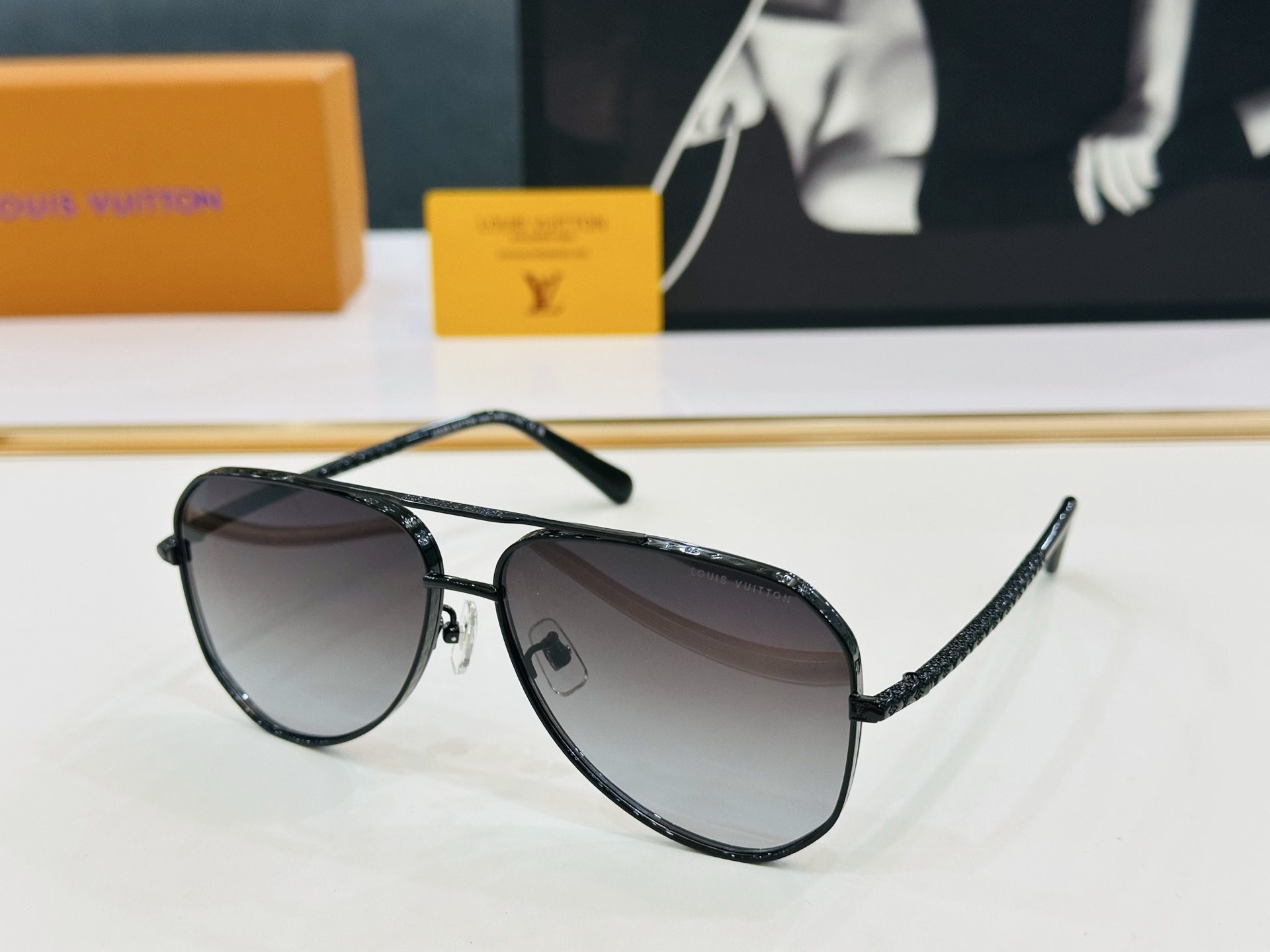 路易家 🎩Z1300 Size：61口14-145 充满活力的 展现独特个性🌟展现大气的你 q高品质 👍