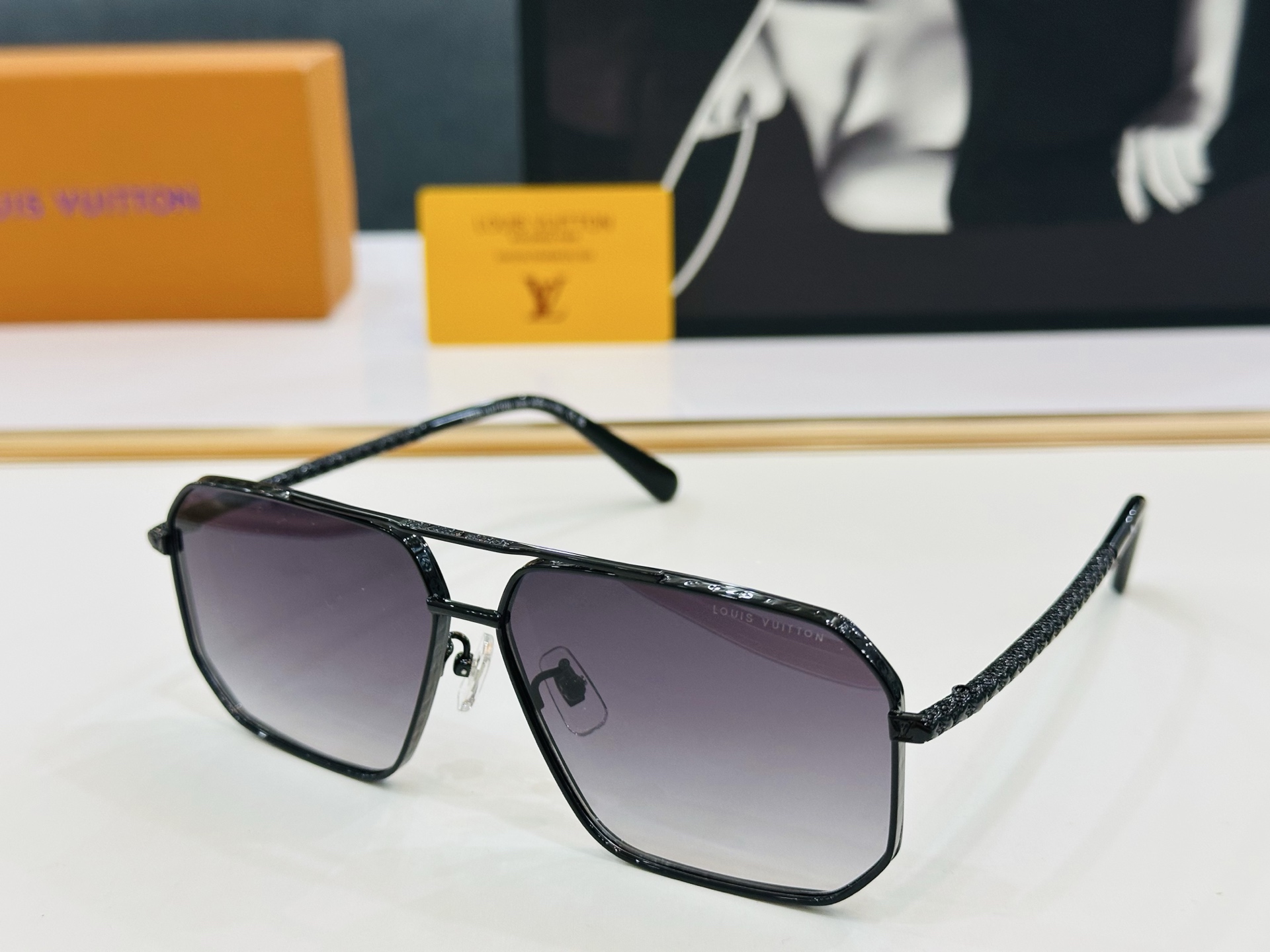 路易家 🎩Z1301 Size：62口12-145 充满活力的 展现独特个性🌟展现大气的你 q高品质 👍