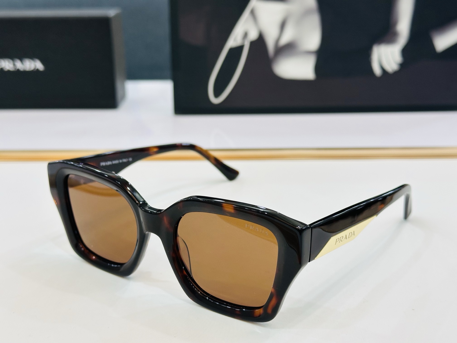 🔺PRAD*🔻普家 PRA79-S Size：52口20-145 眼镜系列堪称精湛制作 彰显独特个性 e