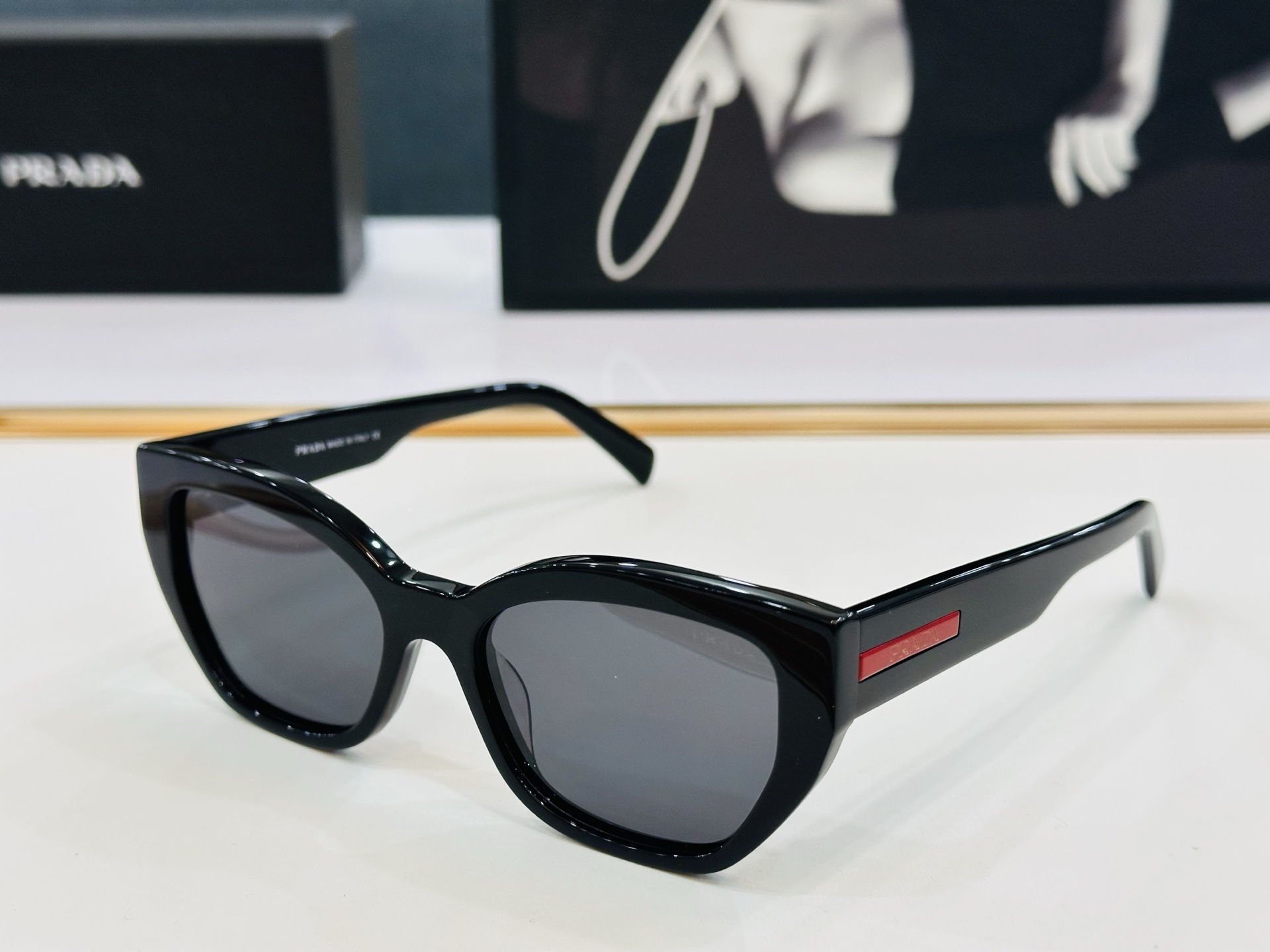 🔺PRAD*🔻普家 PRA83-S Size：54口18-145 眼镜系列堪称精湛制作 彰显独特个性 e