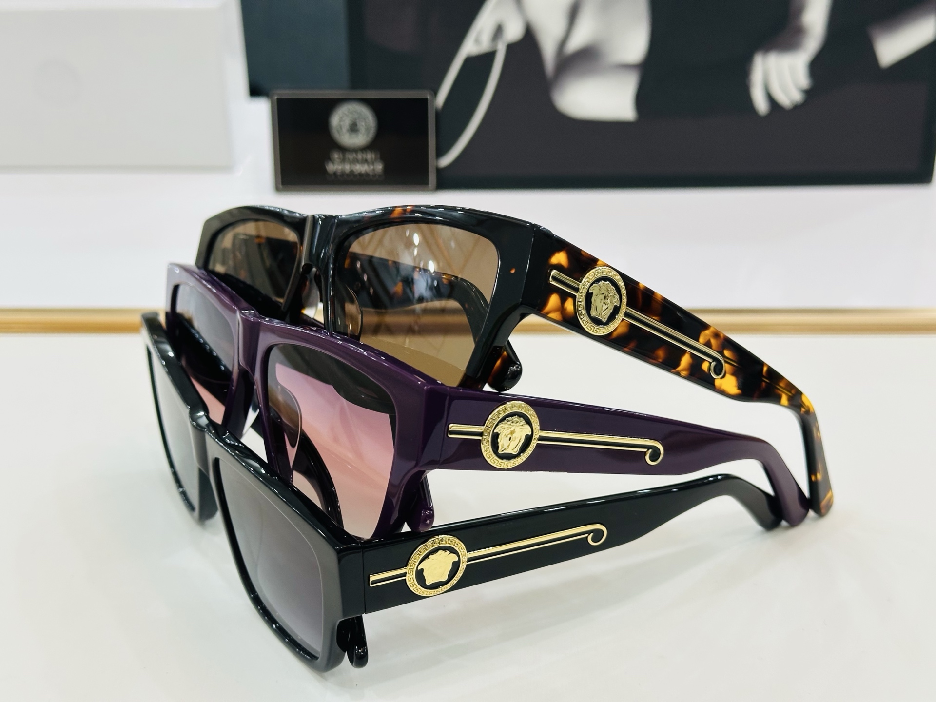 🎉🎉范思家 VERSACE✨✨✨MODEL：VE372N  ✨✨✨SIZE：58口17-145 ✨L有范