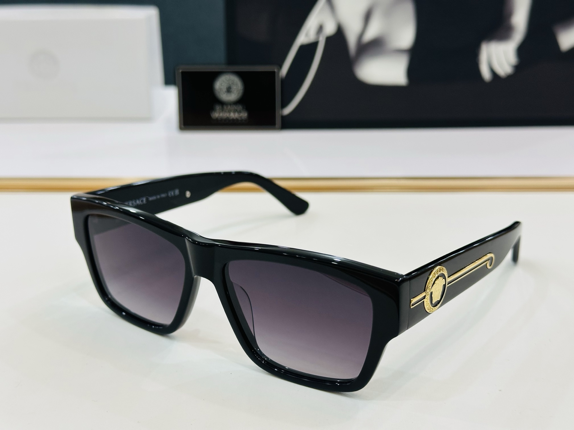🎉🎉范思家 VERSACE✨✨✨MODEL：VE372N  ✨✨✨SIZE：58口17-145 ✨L有范