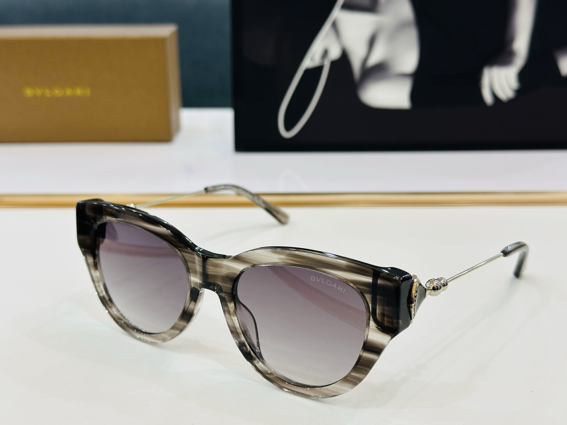 🆕款 官网同售 宝格家 BV90990 👍 Size ：52口20-145  绝对要买😎品质非常完美 C