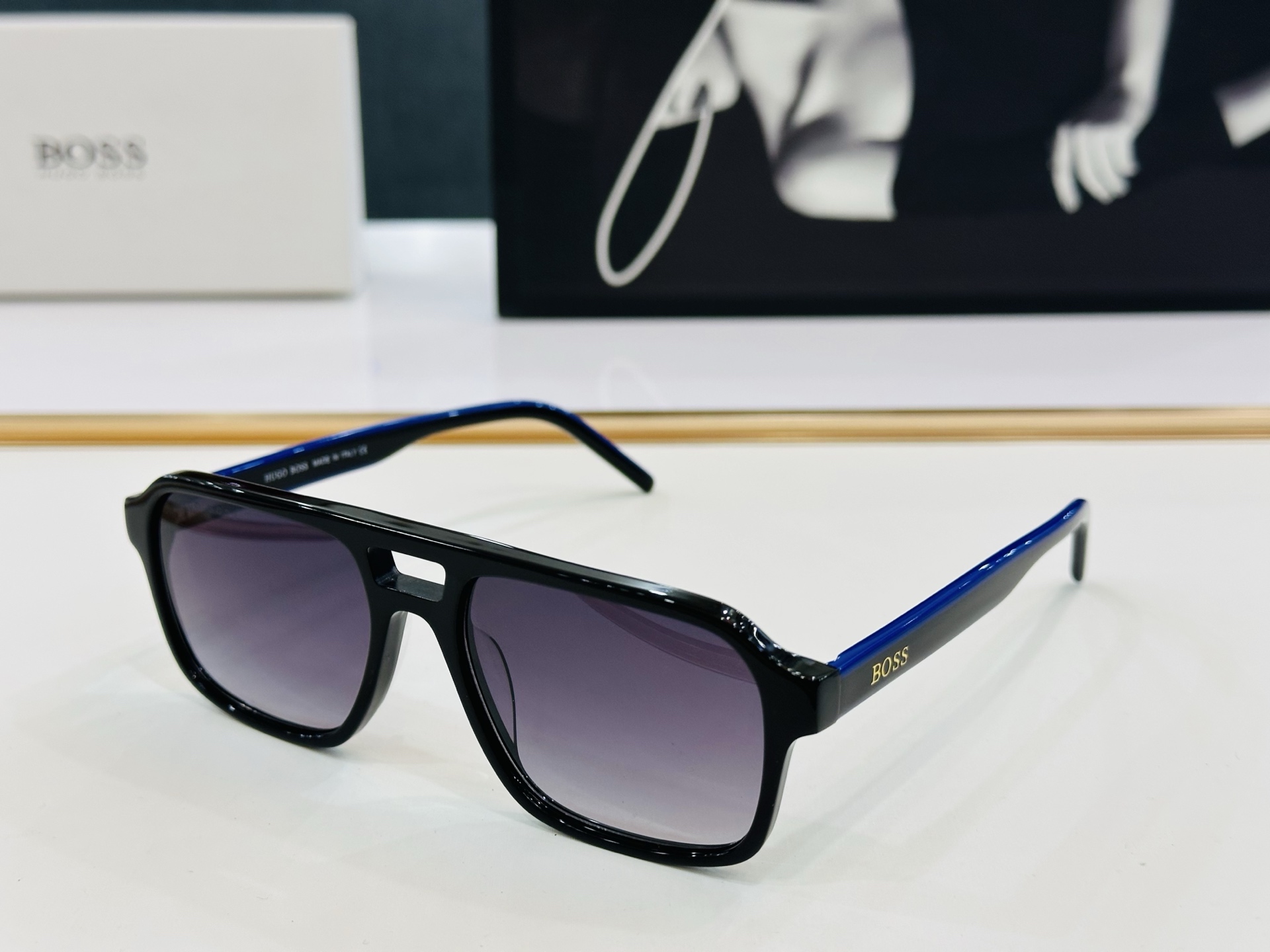 🆕 BOSS HG1299 Size：54口17-145 🕶🕶💋💋👣👣  高品质 不挑脸 🍁经典不过时框