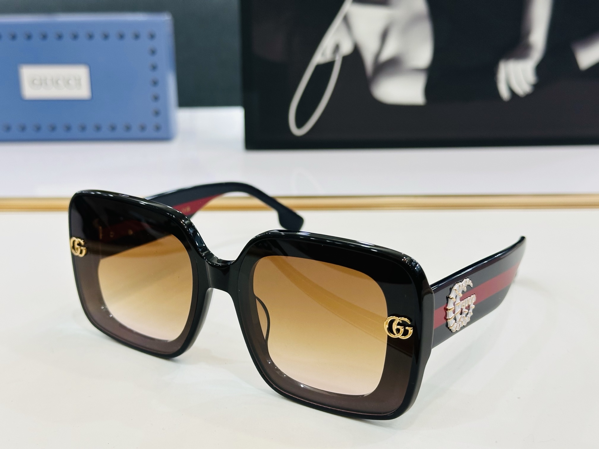 GUCC* 古家 GG1639 🐝🐝系列 Size：51口24-143 🍁🍁 XL超绝品质太阳镜 。