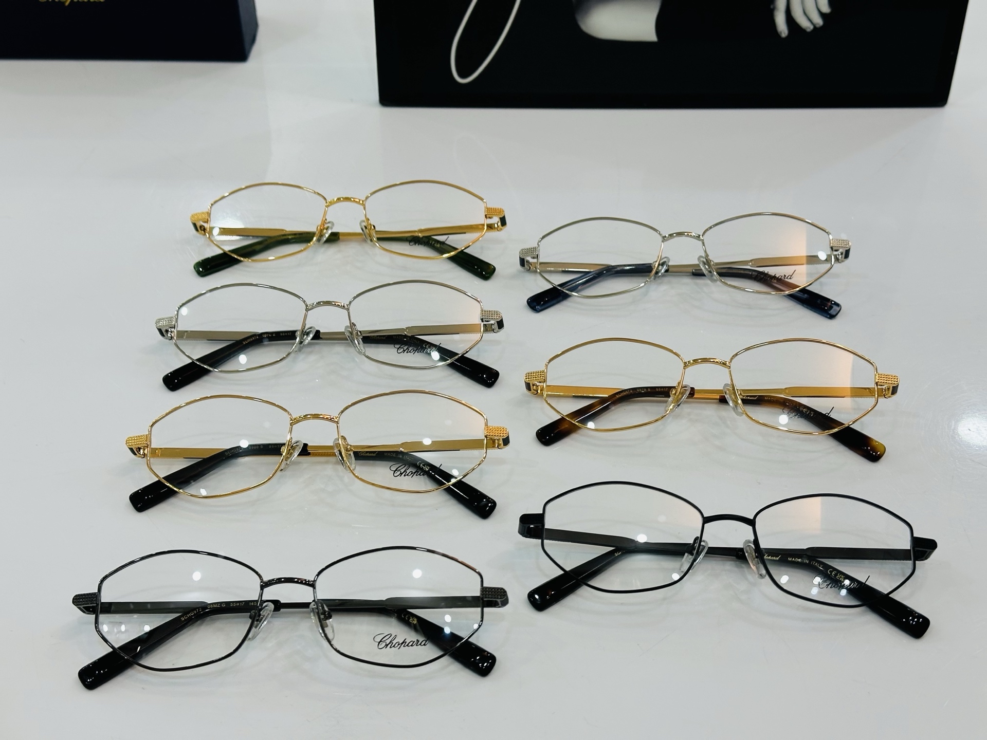 原版 ChoPard肖邦 MODEL SCHG972 Size：55口17-145 以现代时尚的设计风格