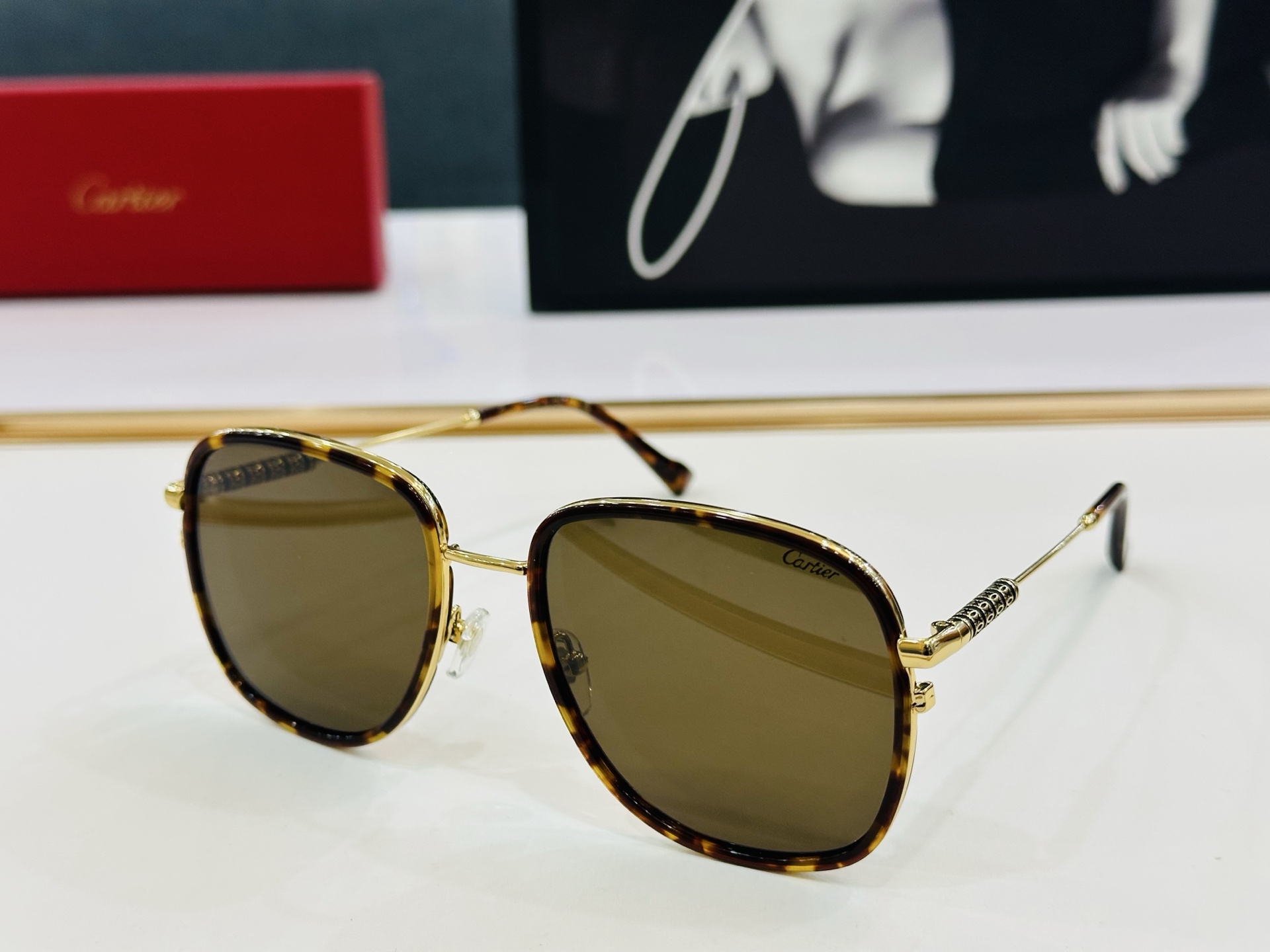 Cartie* 卡家 CT0382 太阳镜 Size：55口19-145   工艺精湛气质十足！q男女同