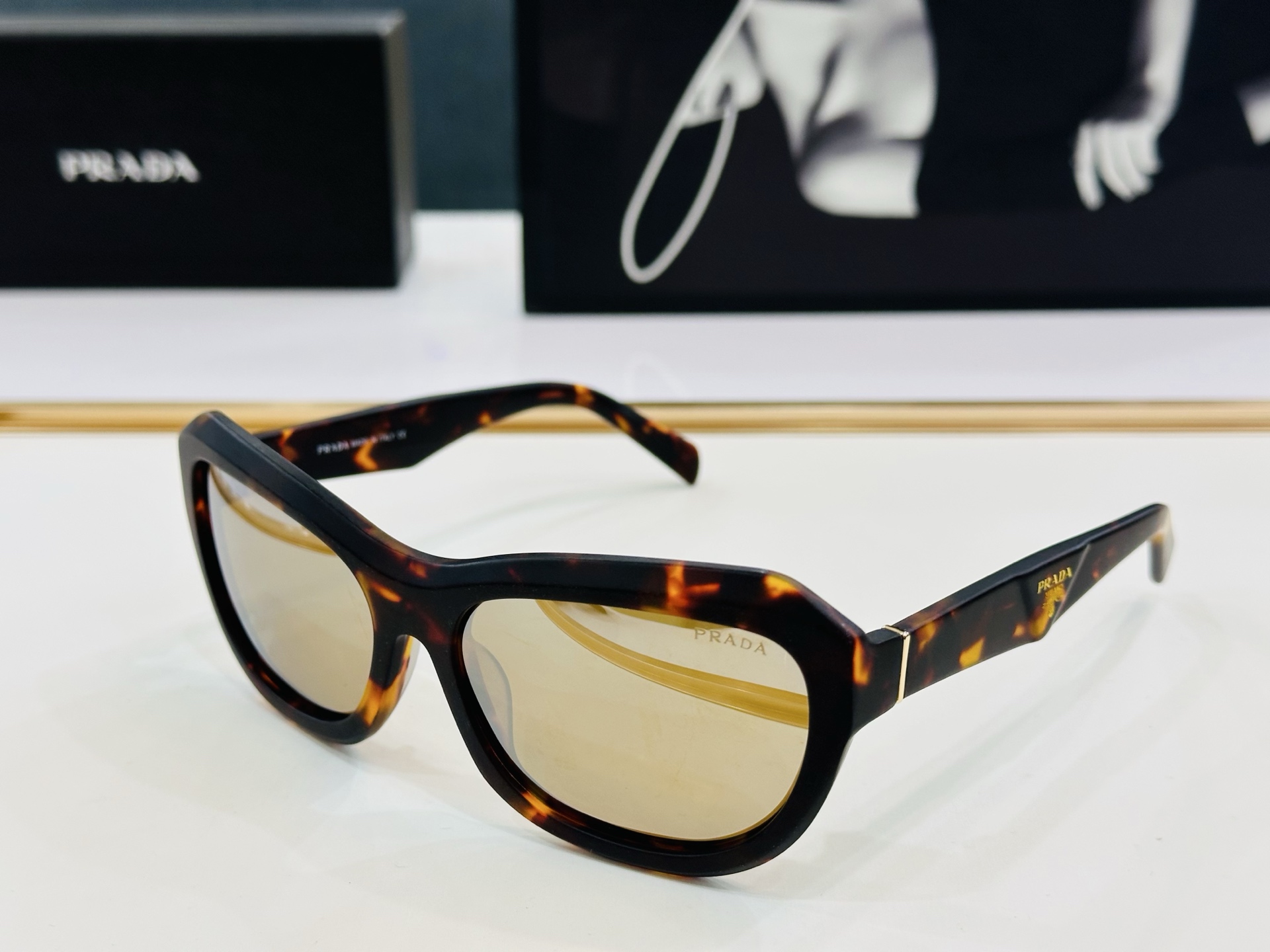🔺PRAD*🔻普家 PRA 85-S Size：61口17-140  眼镜系列堪称精湛制作 彰显独特个性