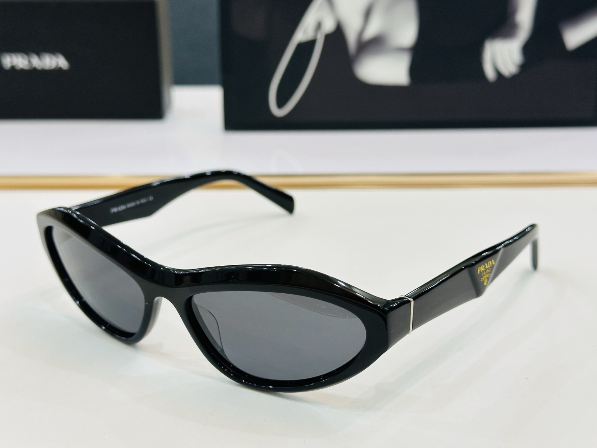 🔺PRAD*🔻普家 PRA 84-S Size：51口17-140  眼镜系列堪称精湛制作 彰显独特个性