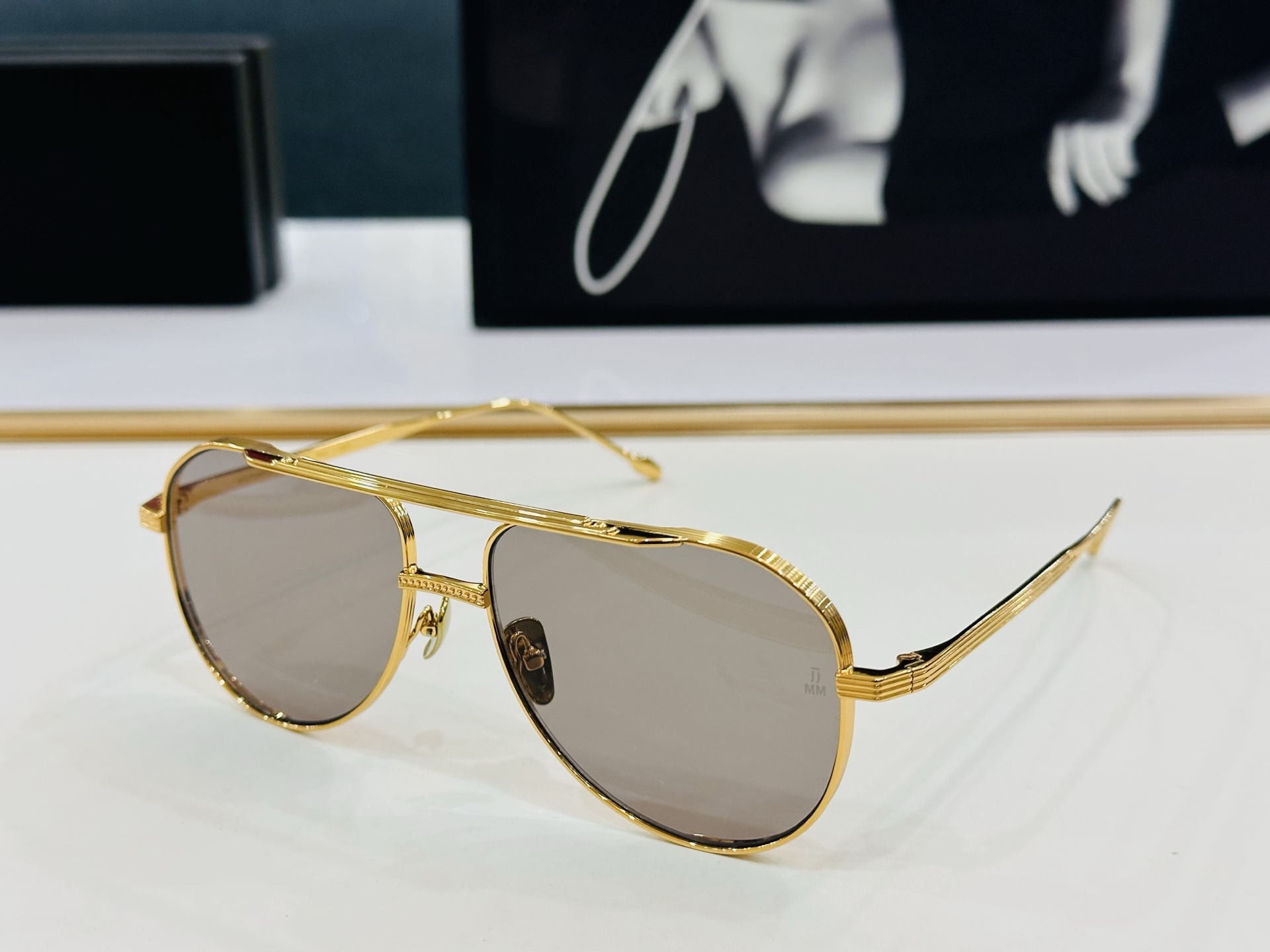 JACQUES SCARPA55-2  日本手工眼镜 镜框採用上板材打造出  SIZE：56口15-14