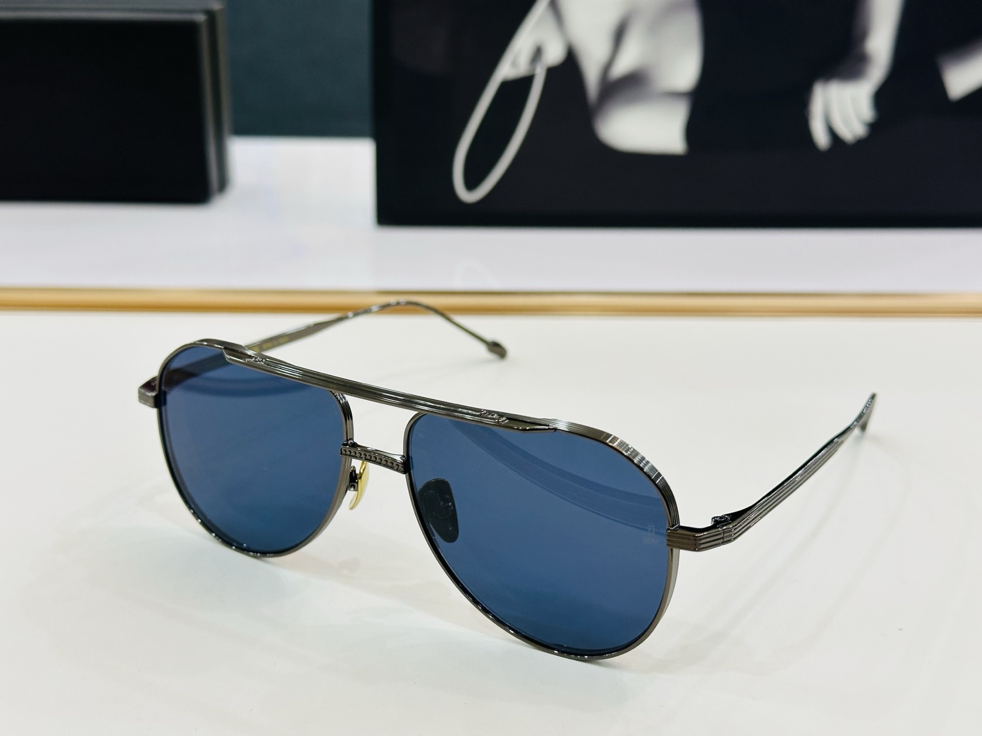 JACQUES SCARPA55-2  日本手工眼镜 镜框採用上板材打造出  SIZE：56口15-14