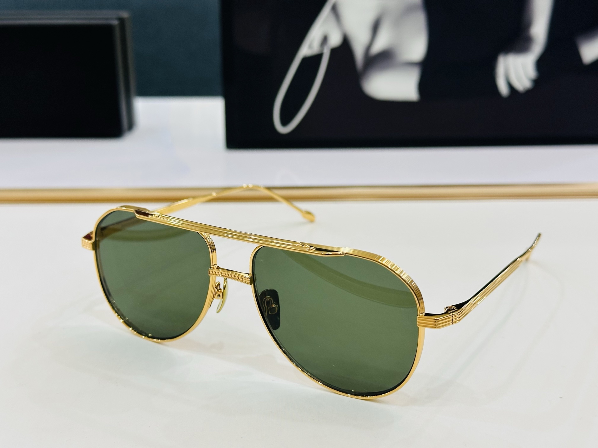 JACQUES SCARPA55-2  日本手工眼镜 镜框採用上板材打造出  SIZE：56口15-14