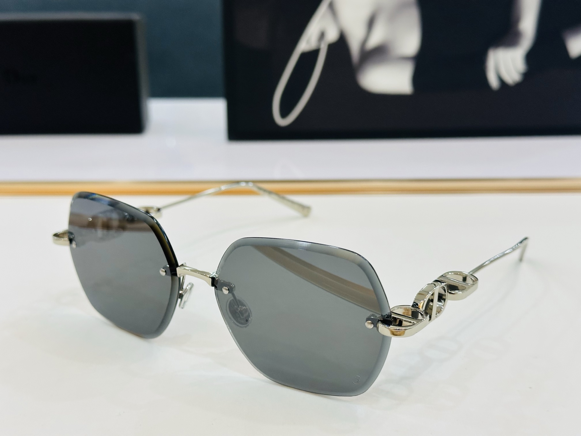 🔻🔻🔻DIO* DSGTA49UCR  迪家 Size：61口17-130 😎🔆🔥🔥搭配镜腿精致配饰 b