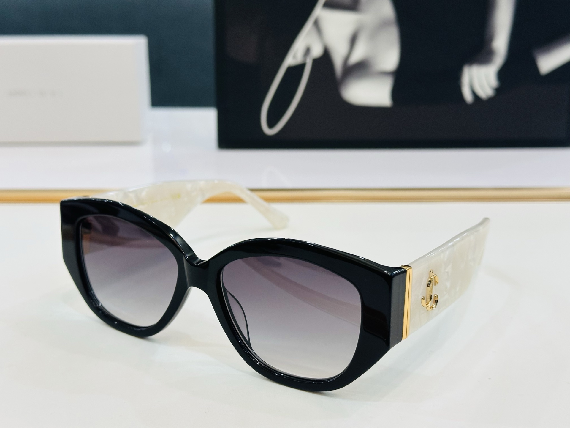 JIMMY CHO* 吉米家 JC5013U Size：56亏17-140 新款 坚持一如既往最高品质 