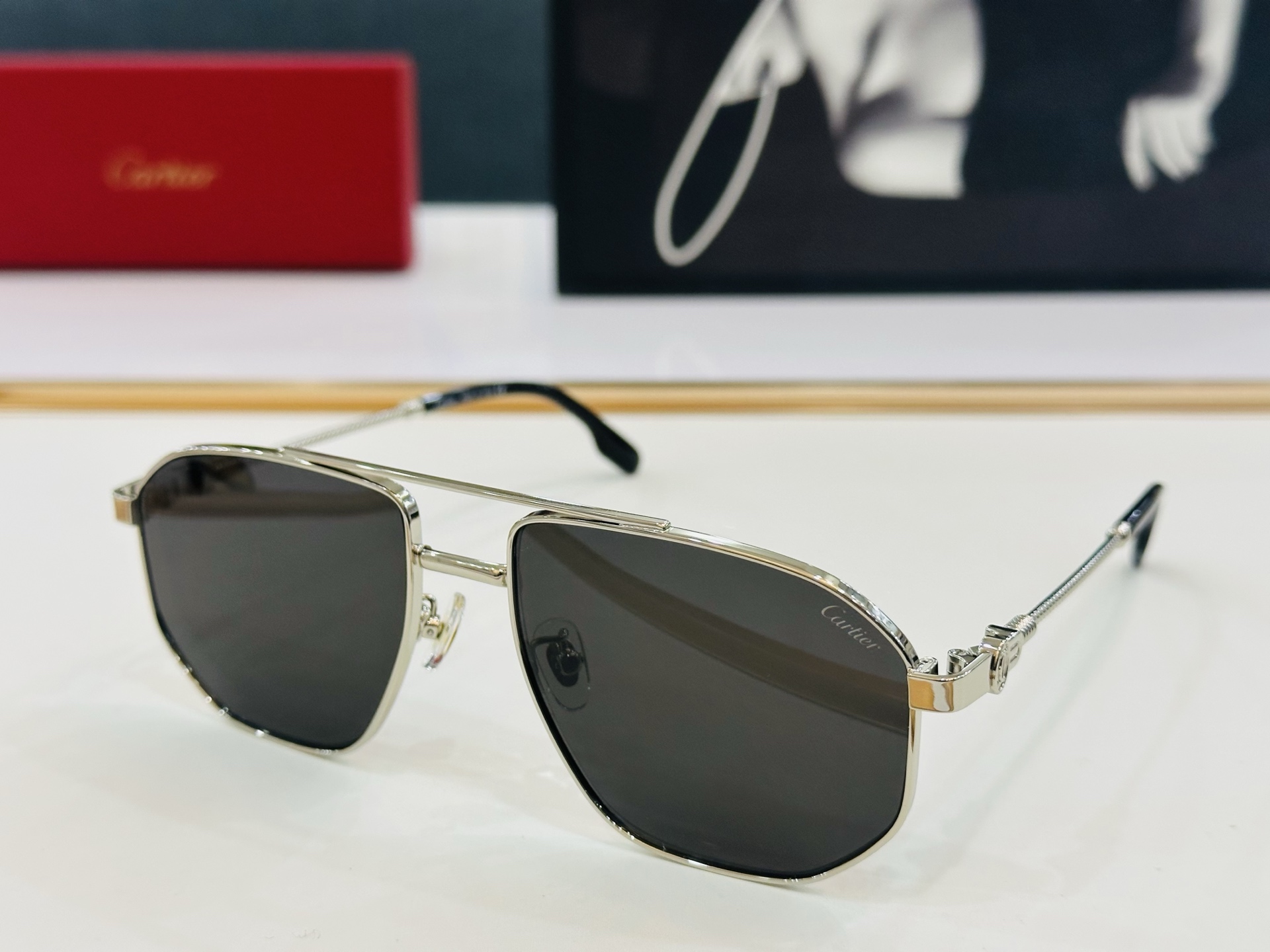 Cartie* 卡家 太阳镜 CT0535 Size：58口16-145 电镀工艺精湛气质十足！Z男女同