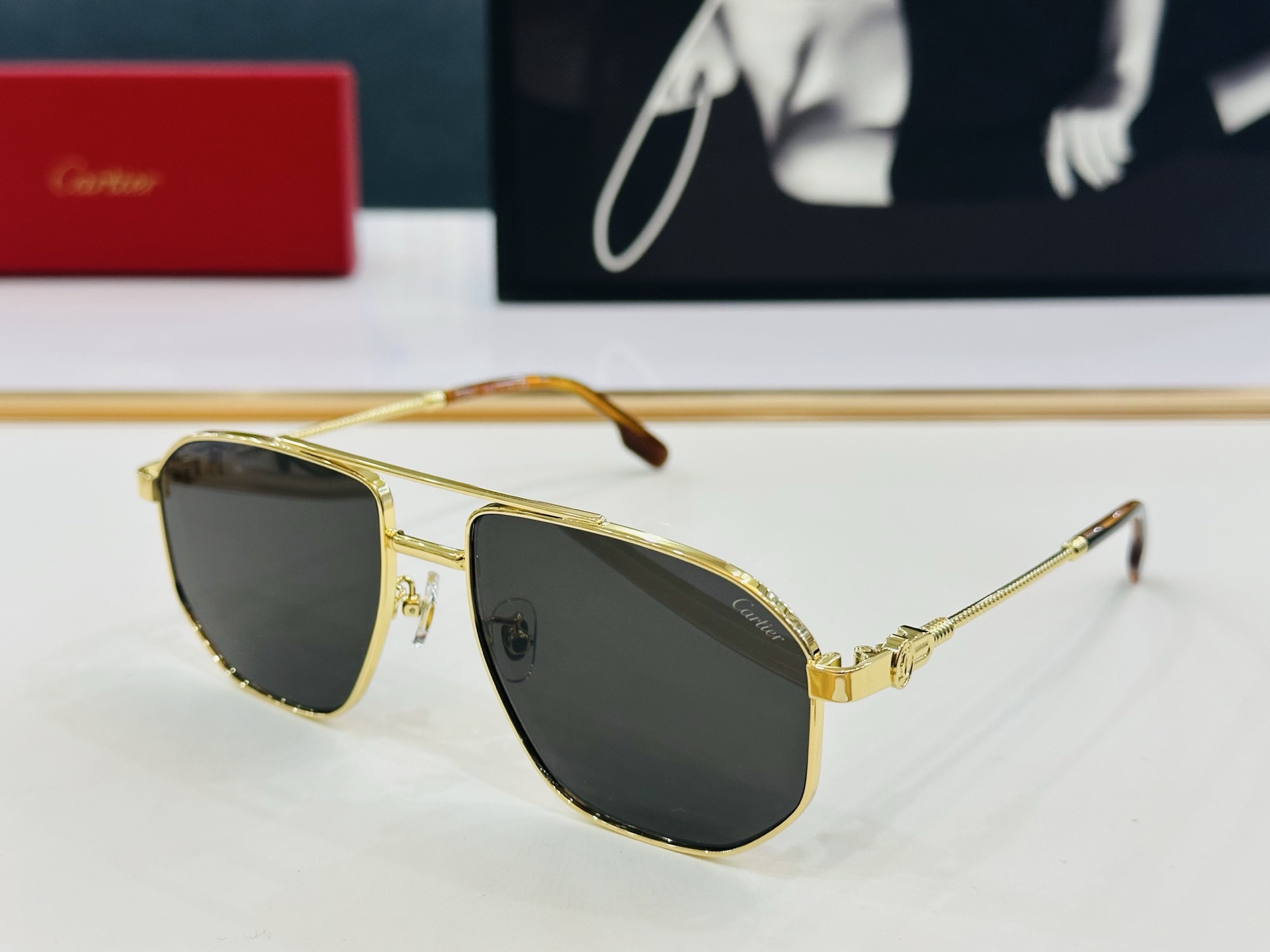 Cartie* 卡家 太阳镜 CT0535 Size：58口16-145 电镀工艺精湛气质十足！Z男女同