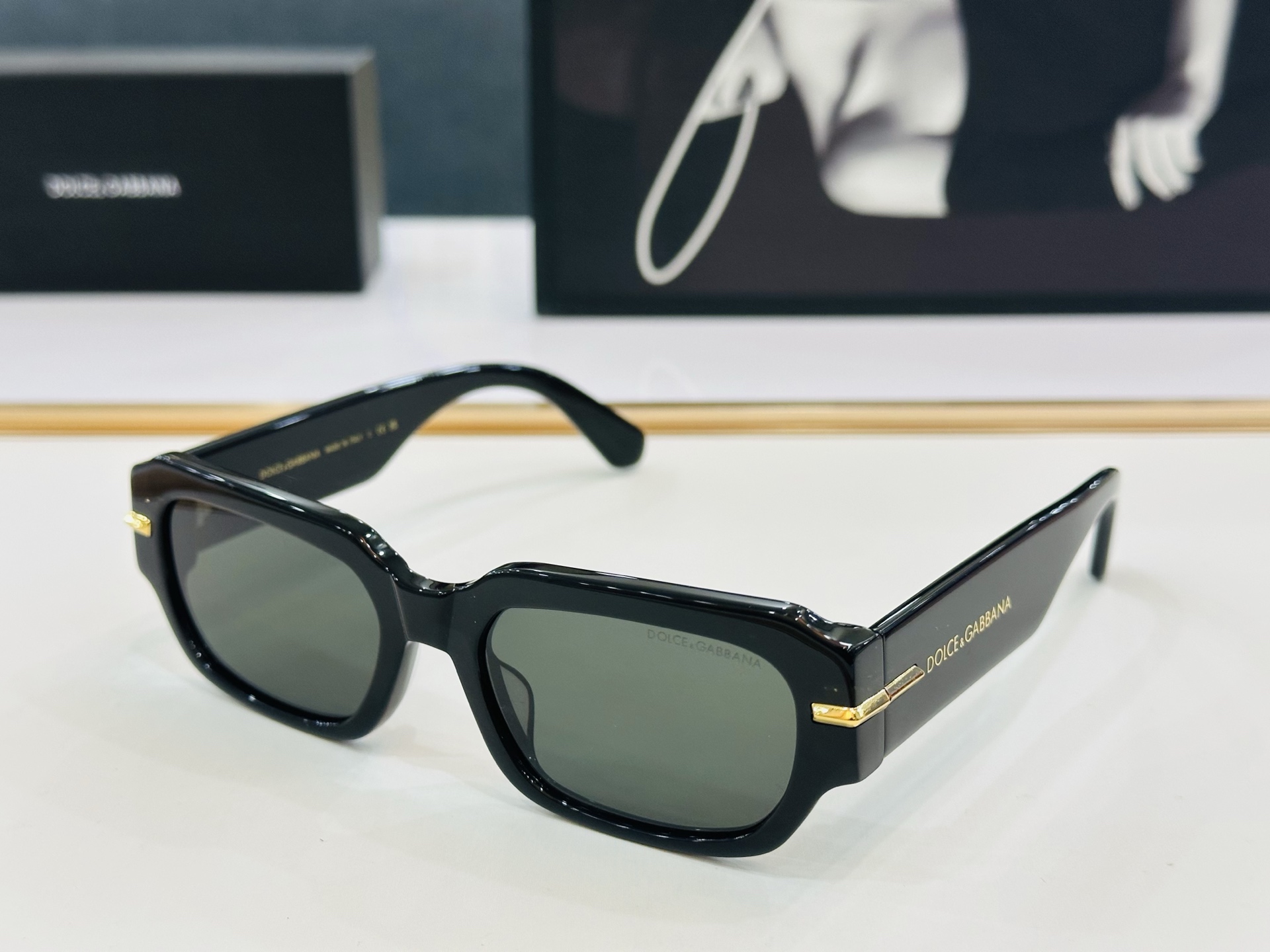 DOLCE&GABBANA* 杜家 DG4485  size：54口19-145  质量杠杠的 👍喜欢的