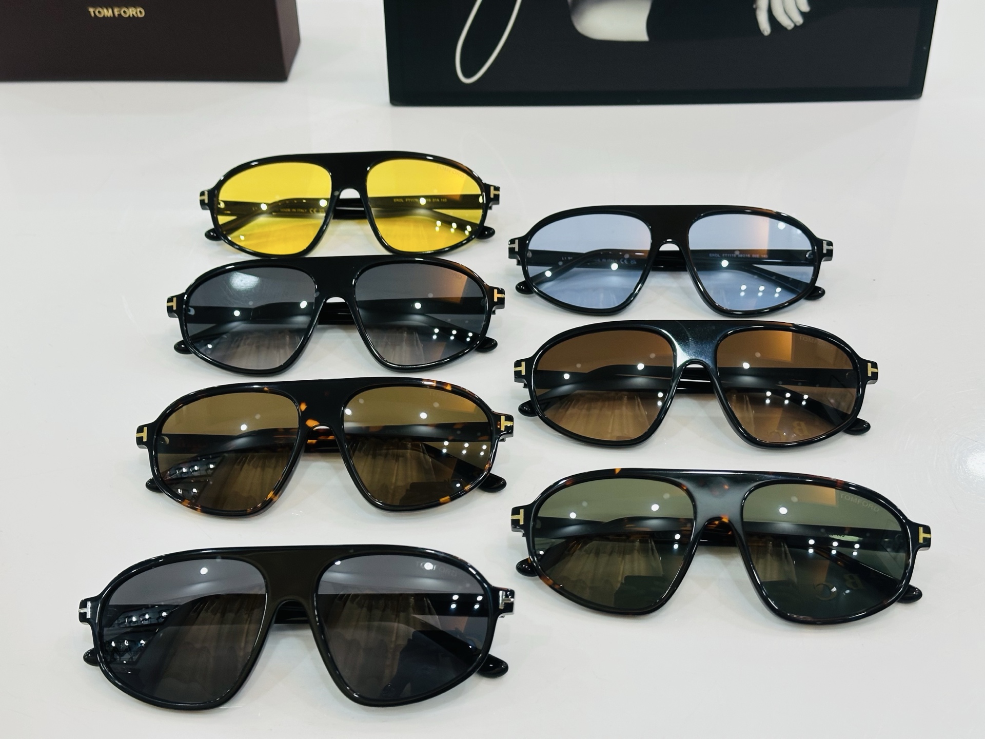 TOM FOR* 汤姆家 FT1178 Size：58口16-145 板材太阳镜 C酷帅眼镜男女同款 经
