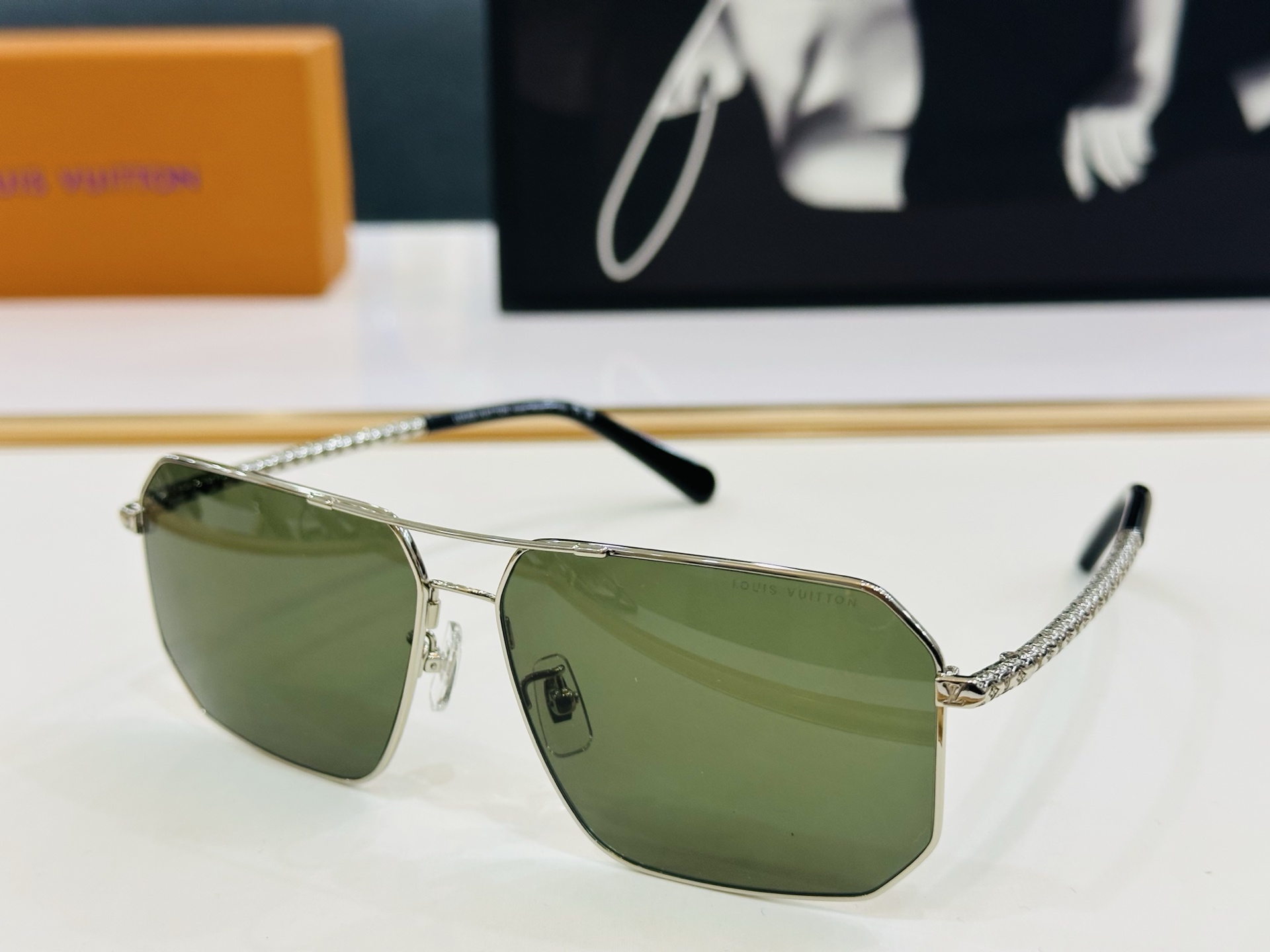 路易家 🎩Z1320   Size：60口14-145 充满活力的 展现独特个性🌟展现大气的你 q高品质