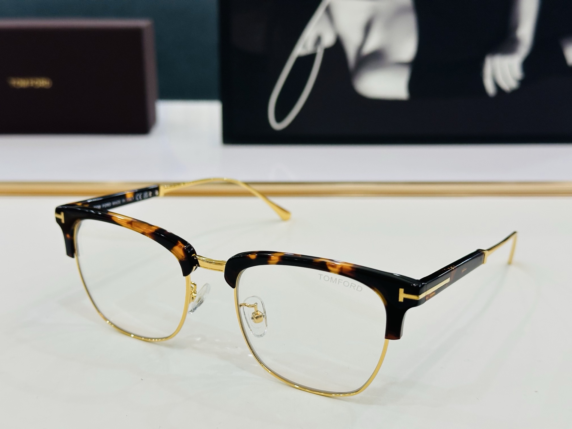 TOM FOR* 汤姆家 FT5590-B Size：58口20-145 C酷帅眼镜男女同款 经典大气 