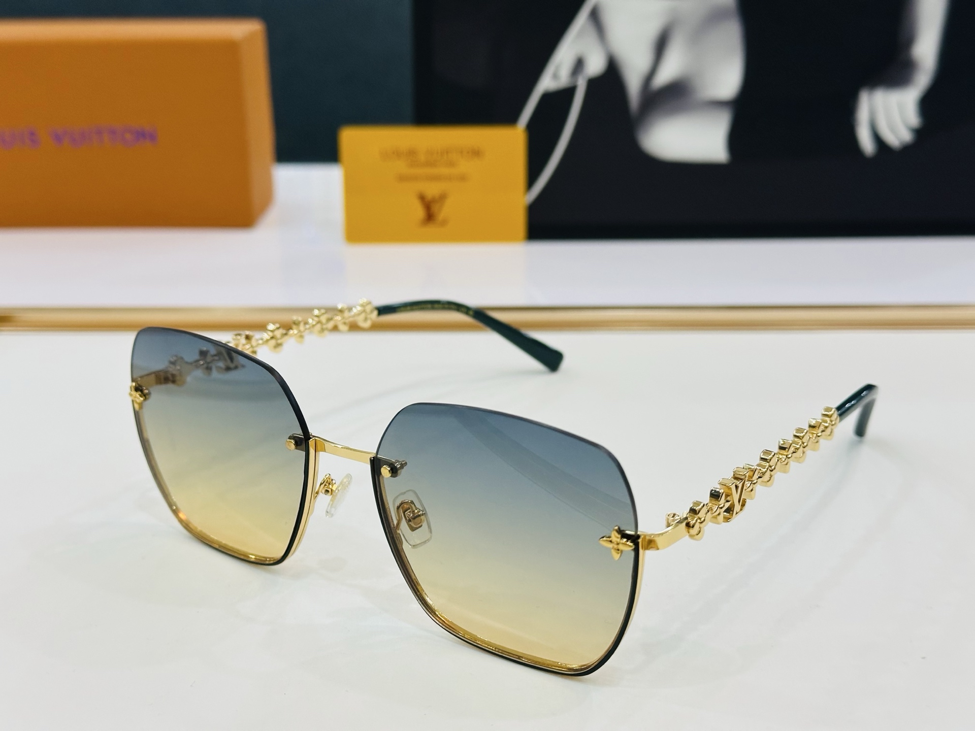路易家 🎩Z1876   Size：60口17-148 充满活力的 展现独特个性🌟展现大气的你 q高品质