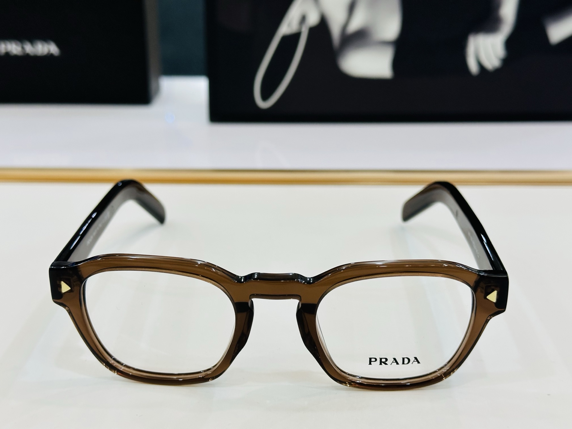 🔺PRAD*🔻普家 PR 16S Size：49口24-145 眼镜系列堪称精湛制作 彰显独特个 Z最新