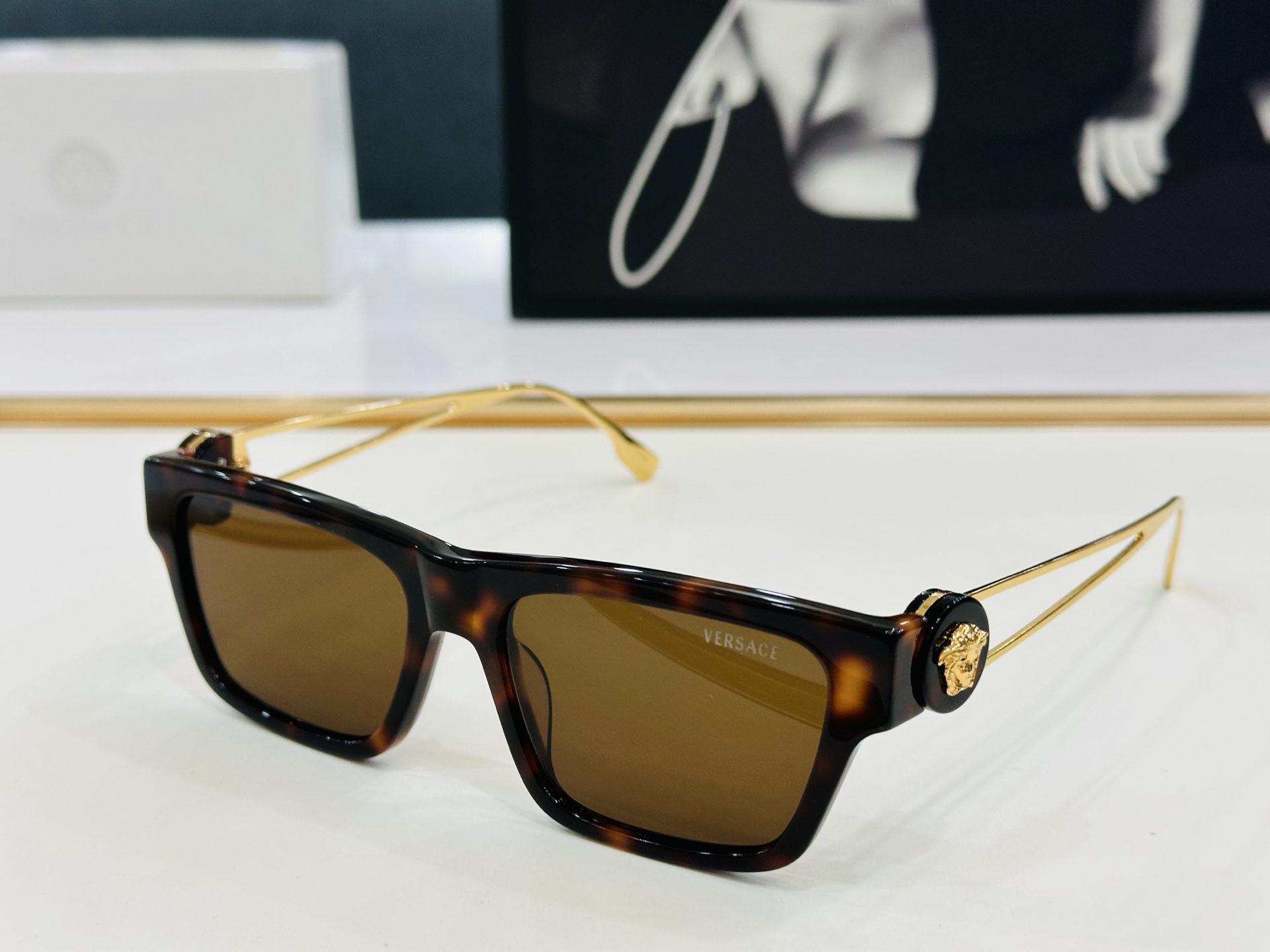 🎉🎉范思家 VERSACE✨MOD：VE3359 Size：55口17-135 ✨q有范 
