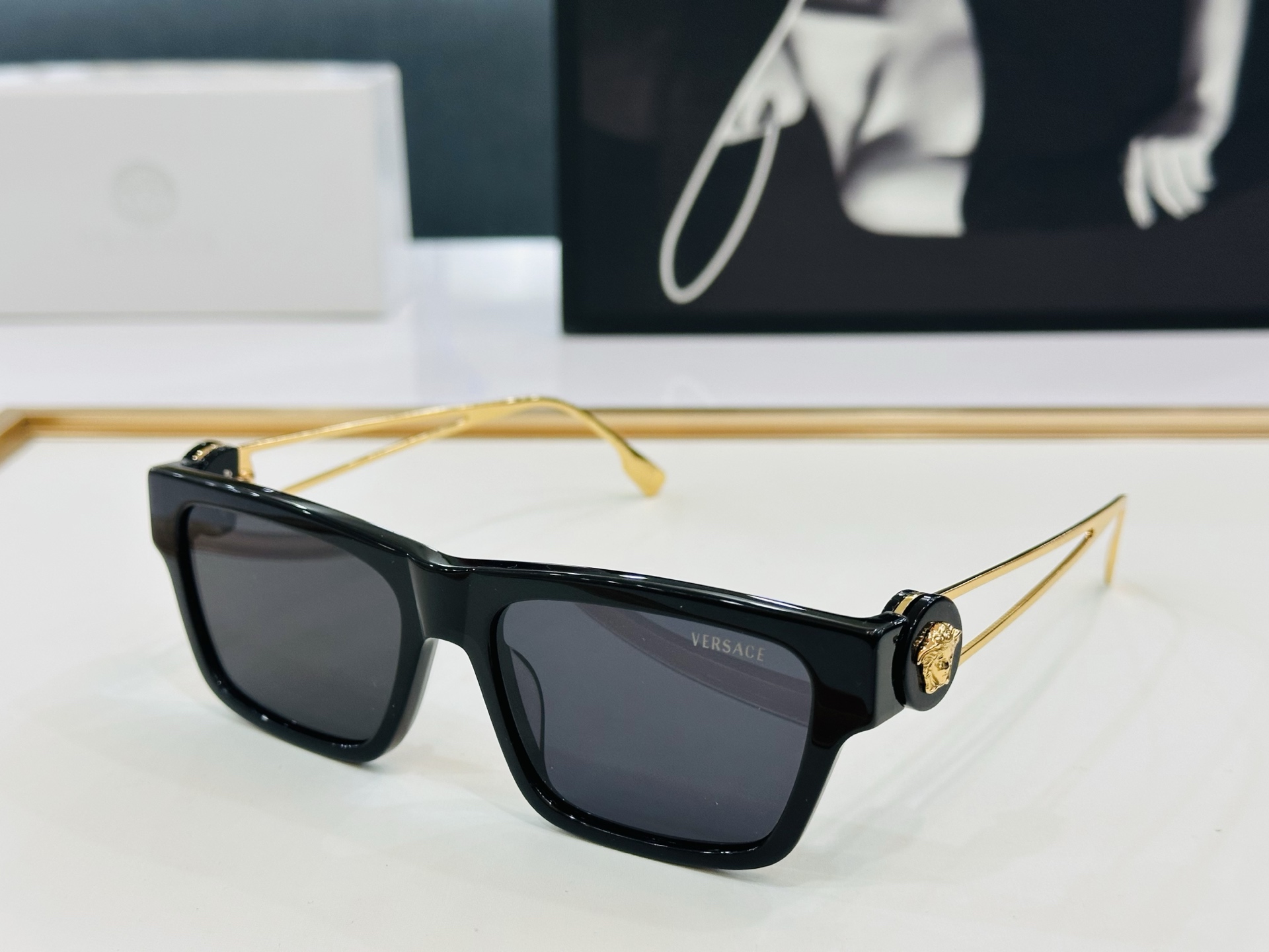 🎉🎉范思家 VERSACE✨MOD：VE3359 Size：55口17-135 ✨q有范 