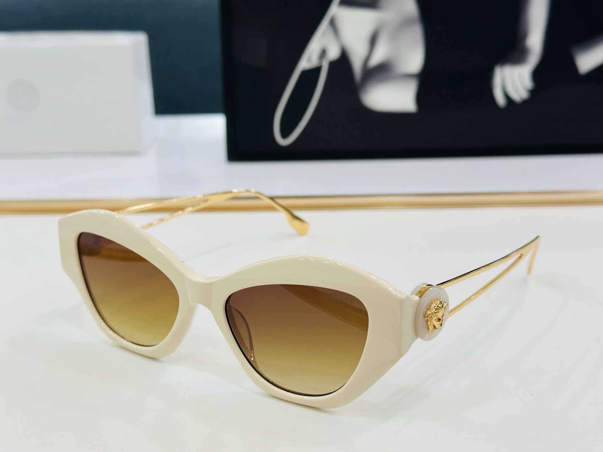 🎉🎉范思家 VERSACE✨MOD：VE6763 Size：54口18-135 ✨q有范 