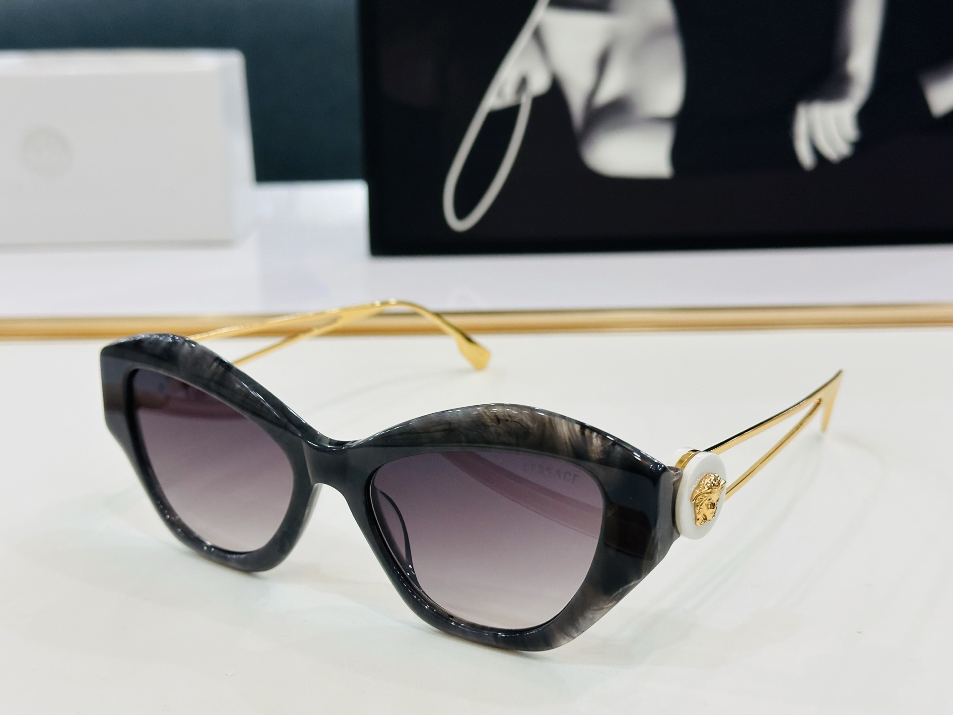 🎉🎉范思家 VERSACE✨MOD：VE6763 Size：54口18-135 ✨q有范 