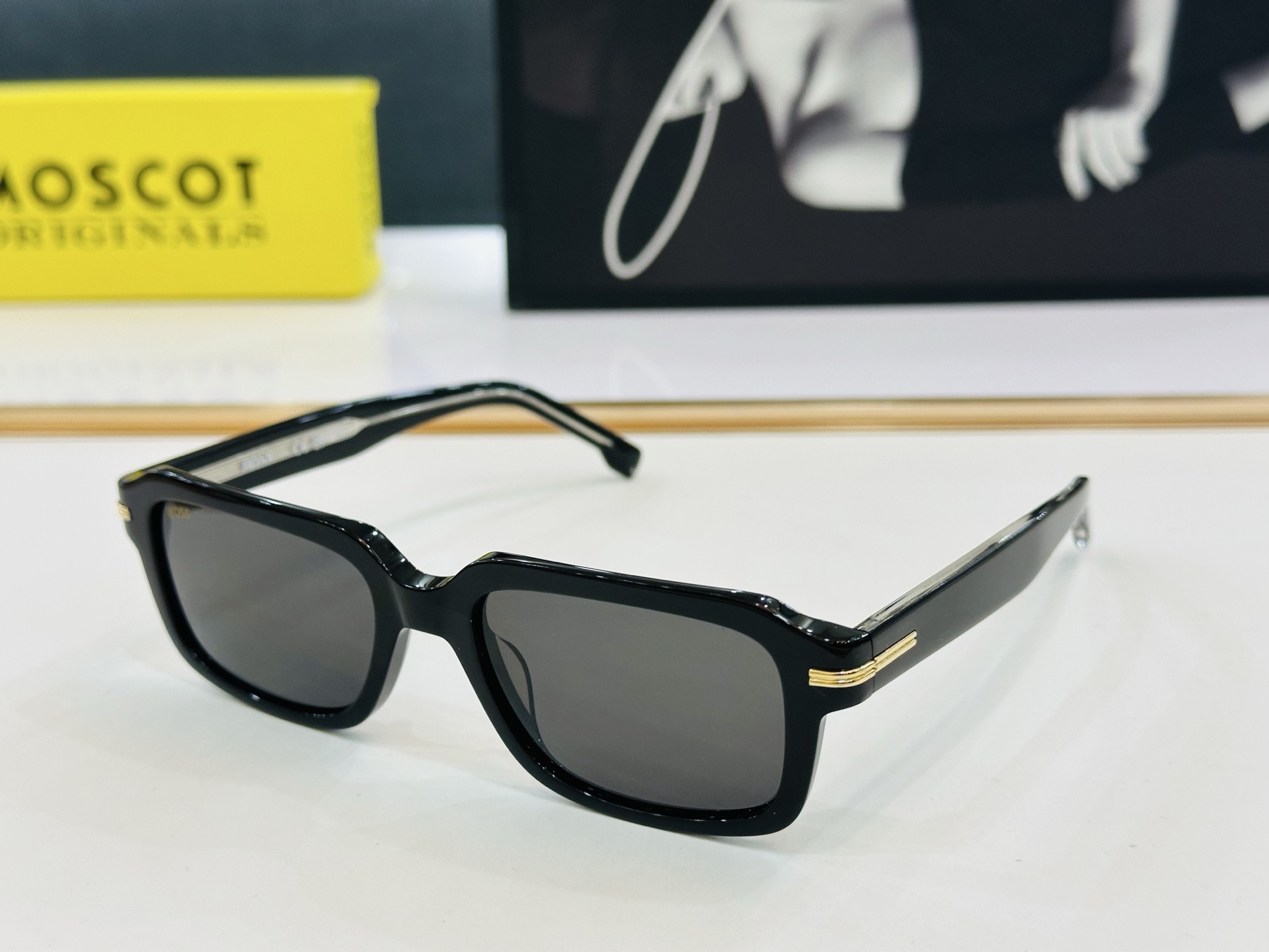 BOSS 1596/S Size：53口19-145 太阳眼镜 🕶🕶💋💋👣👣  高品质 不挑脸 懂货的来