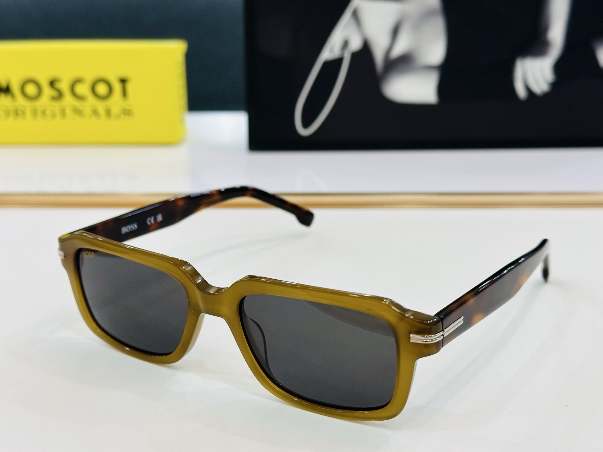 BOSS 1596/S Size：53口19-145 太阳眼镜 🕶🕶💋💋👣👣  高品质 不挑脸 懂货的来