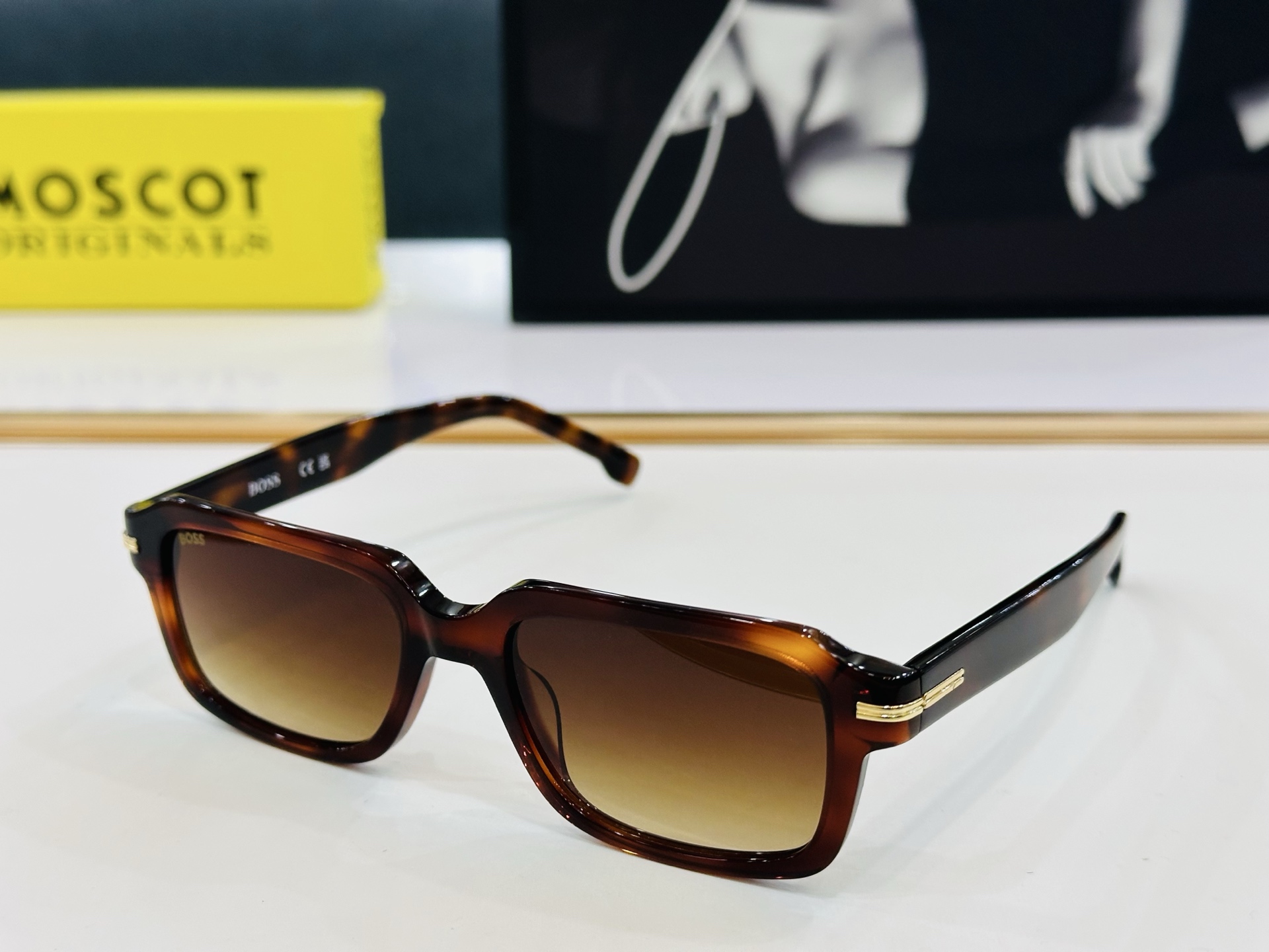BOSS 1596/S Size：53口19-145 太阳眼镜 🕶🕶💋💋👣👣  高品质 不挑脸 懂货的来