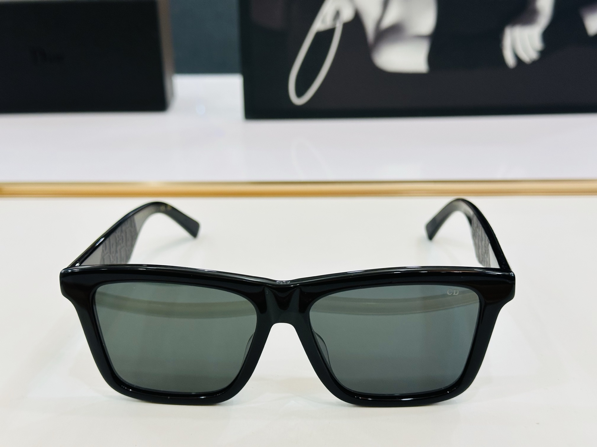 🔻🔻🔻DIO* 迪家 CD S11 Size：54口16-145   春夏款墨镜 😎🔆 K搭配镜腿精致 