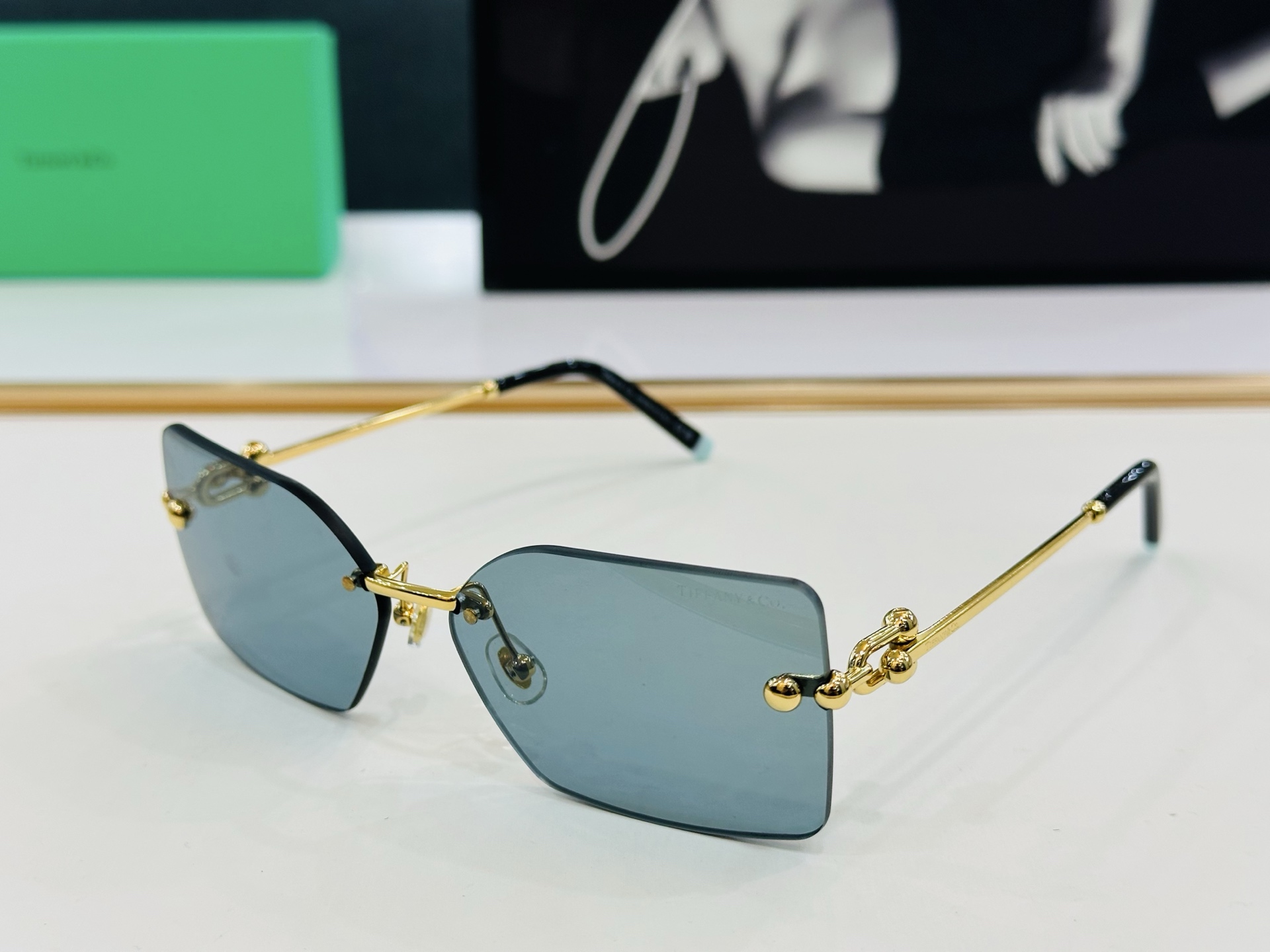 蒂芙家 Tiffany & CO. TF3088 Size：59口14-140    时尚太阳镜架 👍C