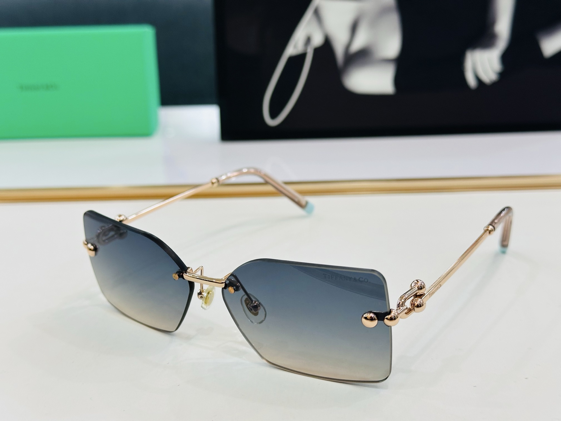 蒂芙家 Tiffany & CO. TF3088 Size：59口14-140    时尚太阳镜架 👍C