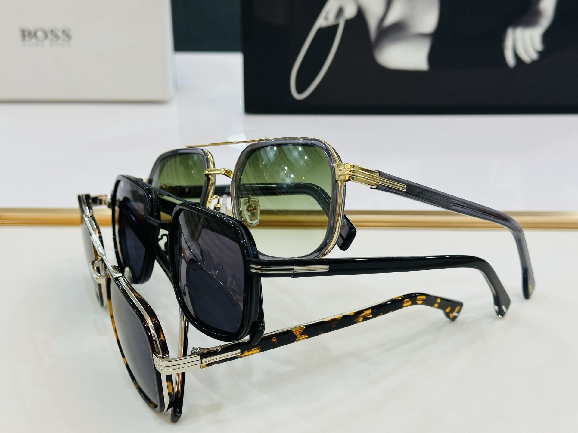 🆕 BOSS 1724/S Size：55口19-150太阳眼镜 🕶🕶高品质 经典不过时框型 C品质优良