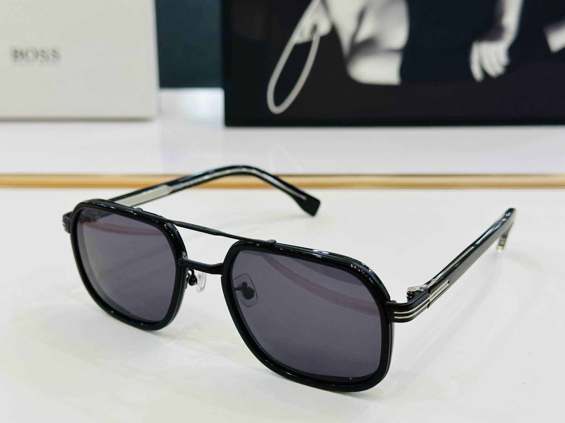 🆕 BOSS 1724/S Size：55口19-150太阳眼镜 🕶🕶高品质 经典不过时框型 C品质优良