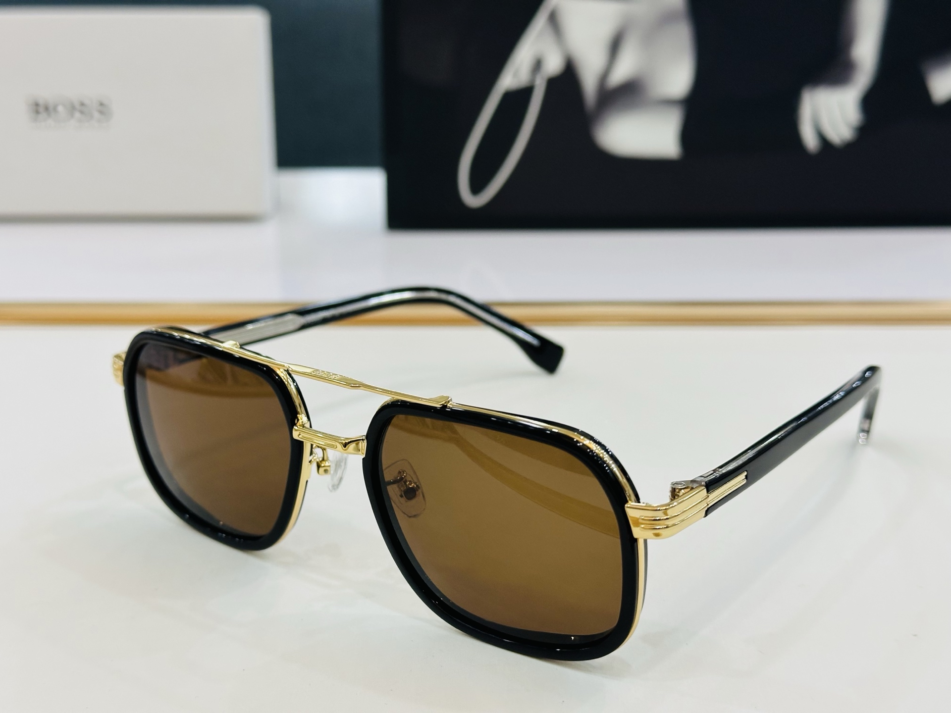 🆕 BOSS 1724/S Size：55口19-150太阳眼镜 🕶🕶高品质 经典不过时框型 C品质优良