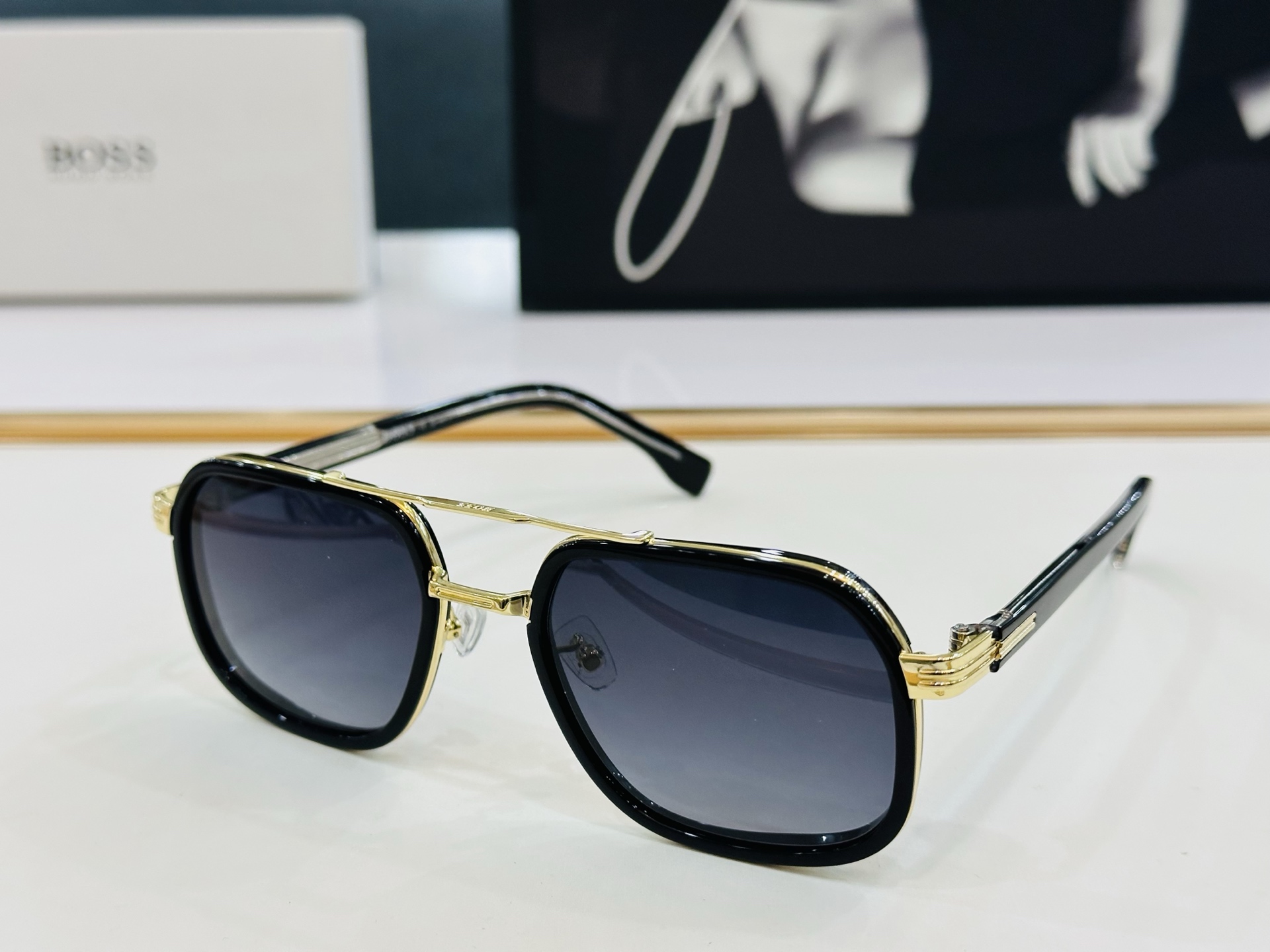 🆕 BOSS 1724/S Size：55口19-150太阳眼镜 🕶🕶高品质 经典不过时框型 C品质优良